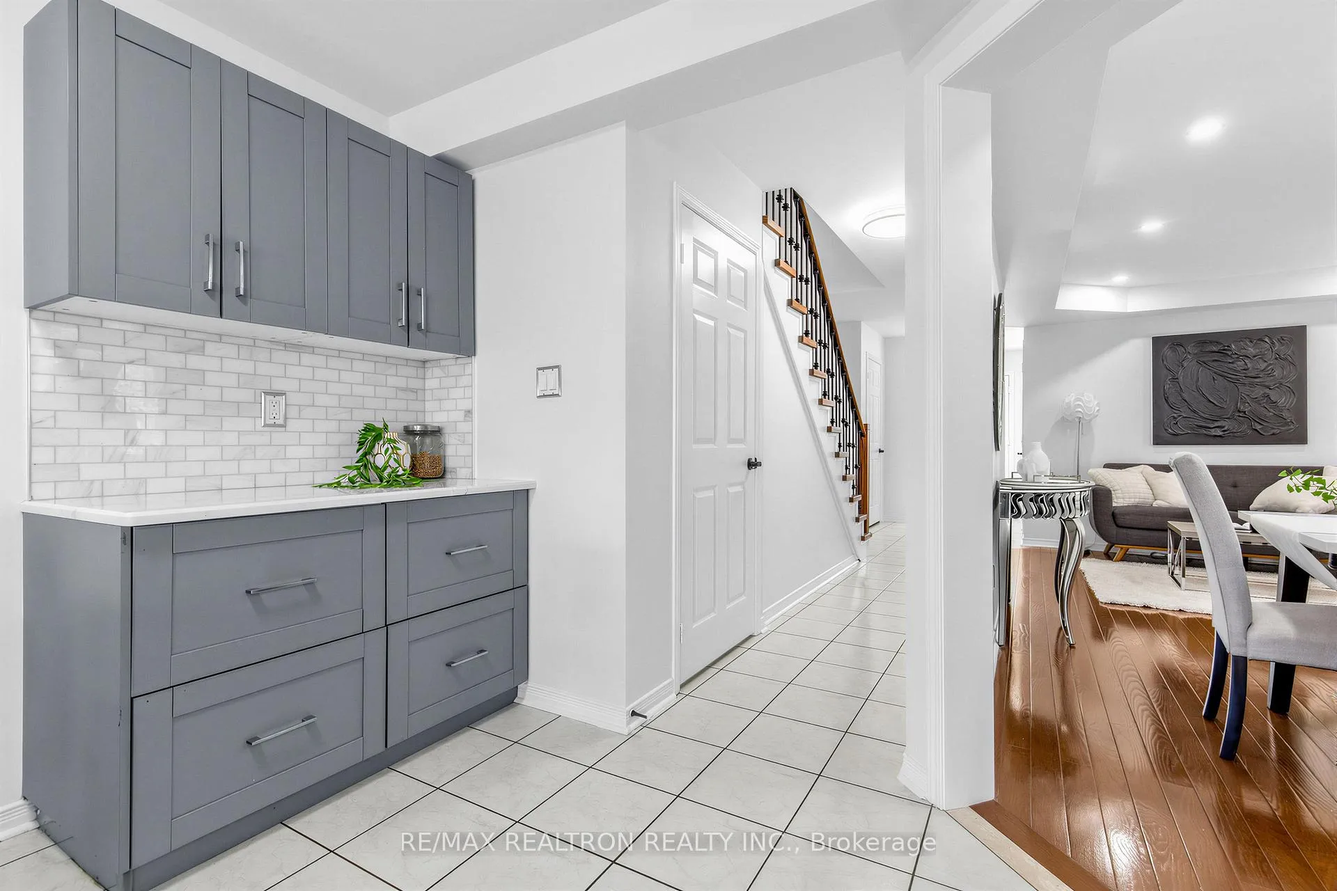 Photo 14 of 664 Sunbird Trail, Pickering, Amberlea — HOMEH
