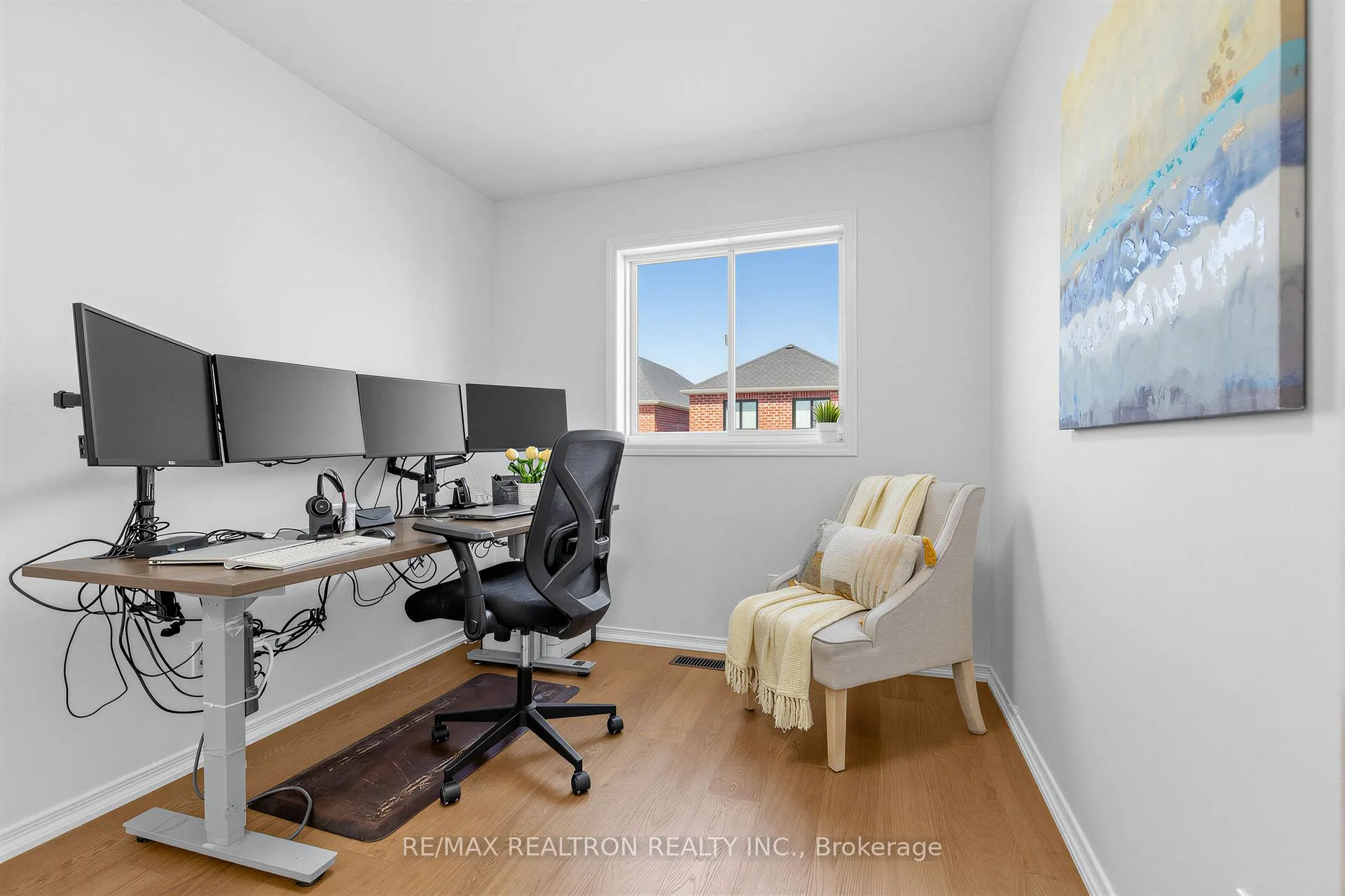Photo 27 of 664 Sunbird Trail, Pickering, Amberlea — HOMEH