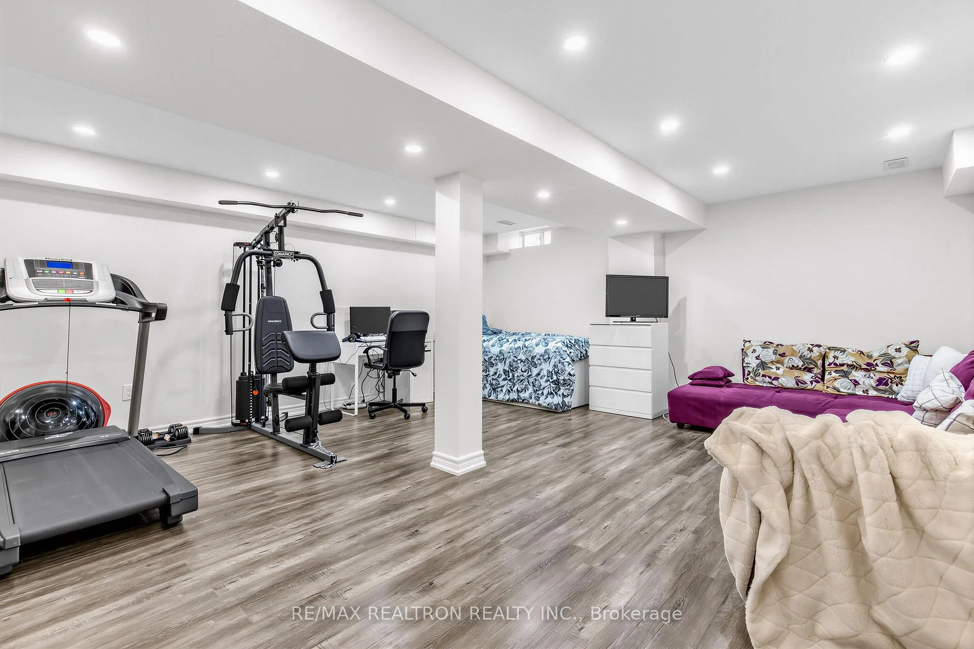 Photo 29 of 664 Sunbird Trail, Pickering, Amberlea — HOMEH
