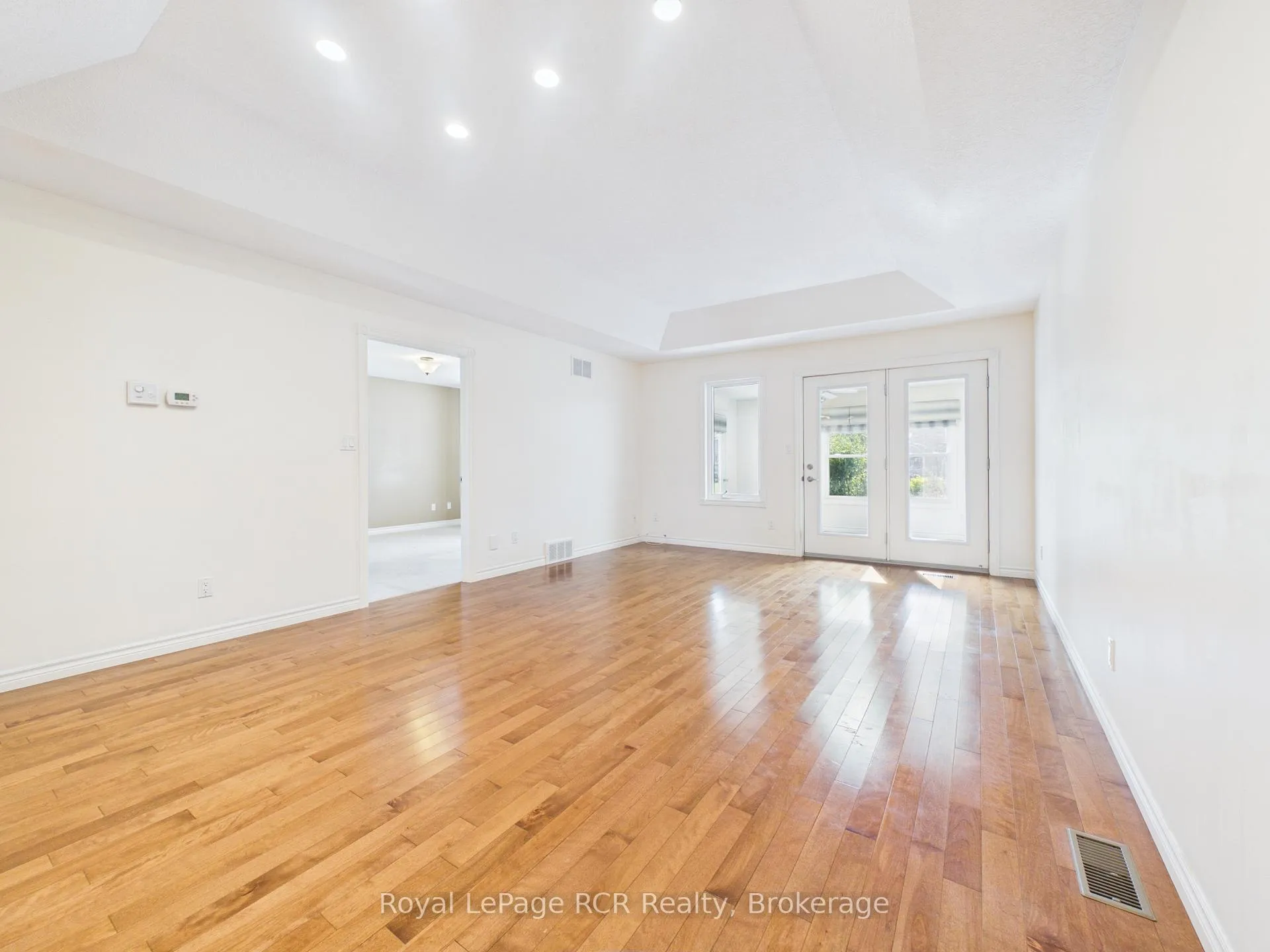 Photo 15 of 423 Catherine Street, North Huron, Wingham — HOMEH