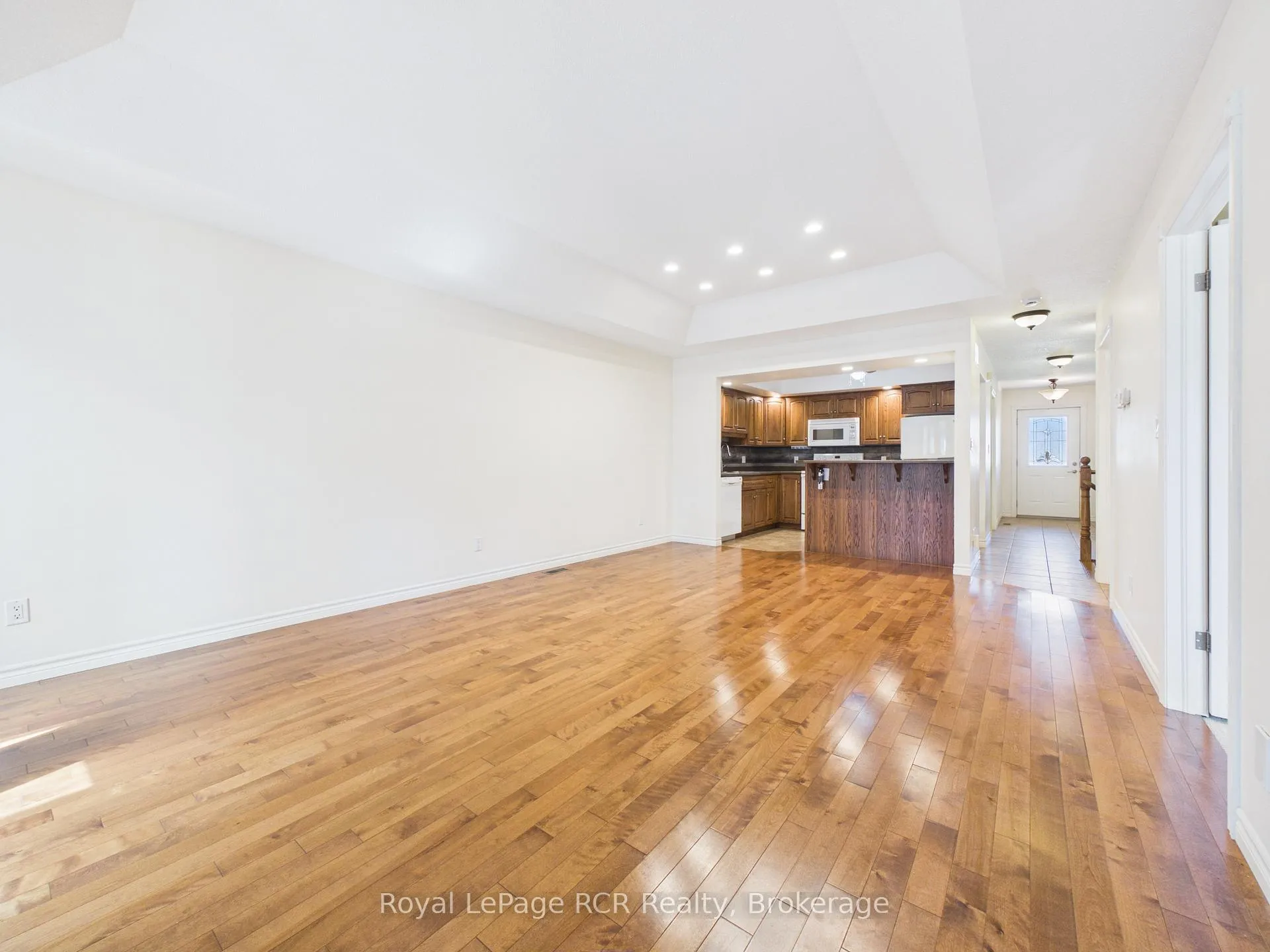 Photo 17 of 423 Catherine Street, North Huron, Wingham — HOMEH