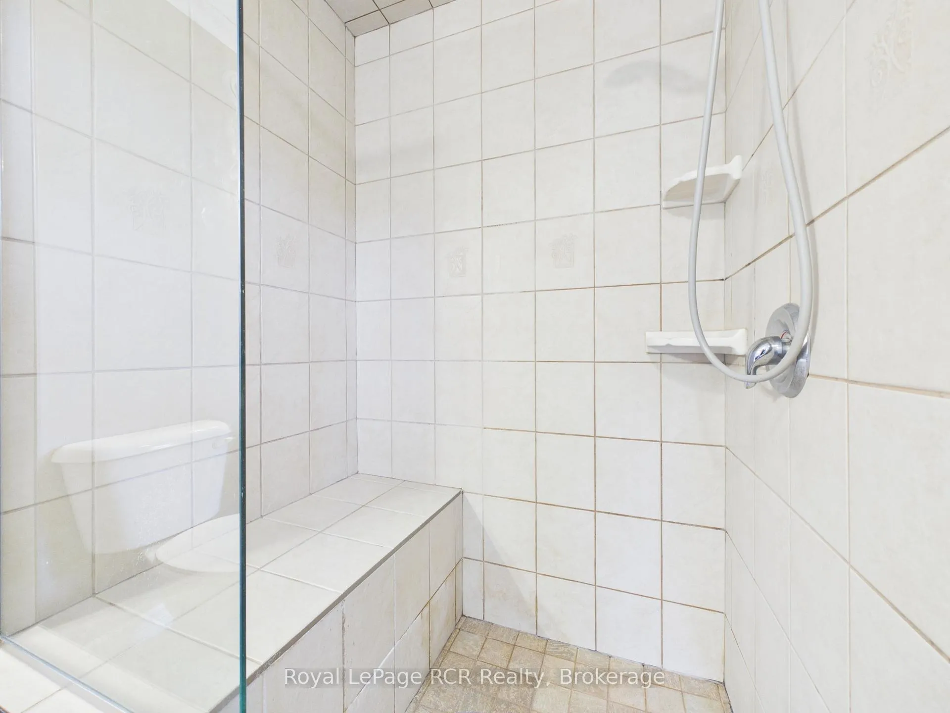 Photo 24 of 423 Catherine Street, North Huron, Wingham — HOMEH