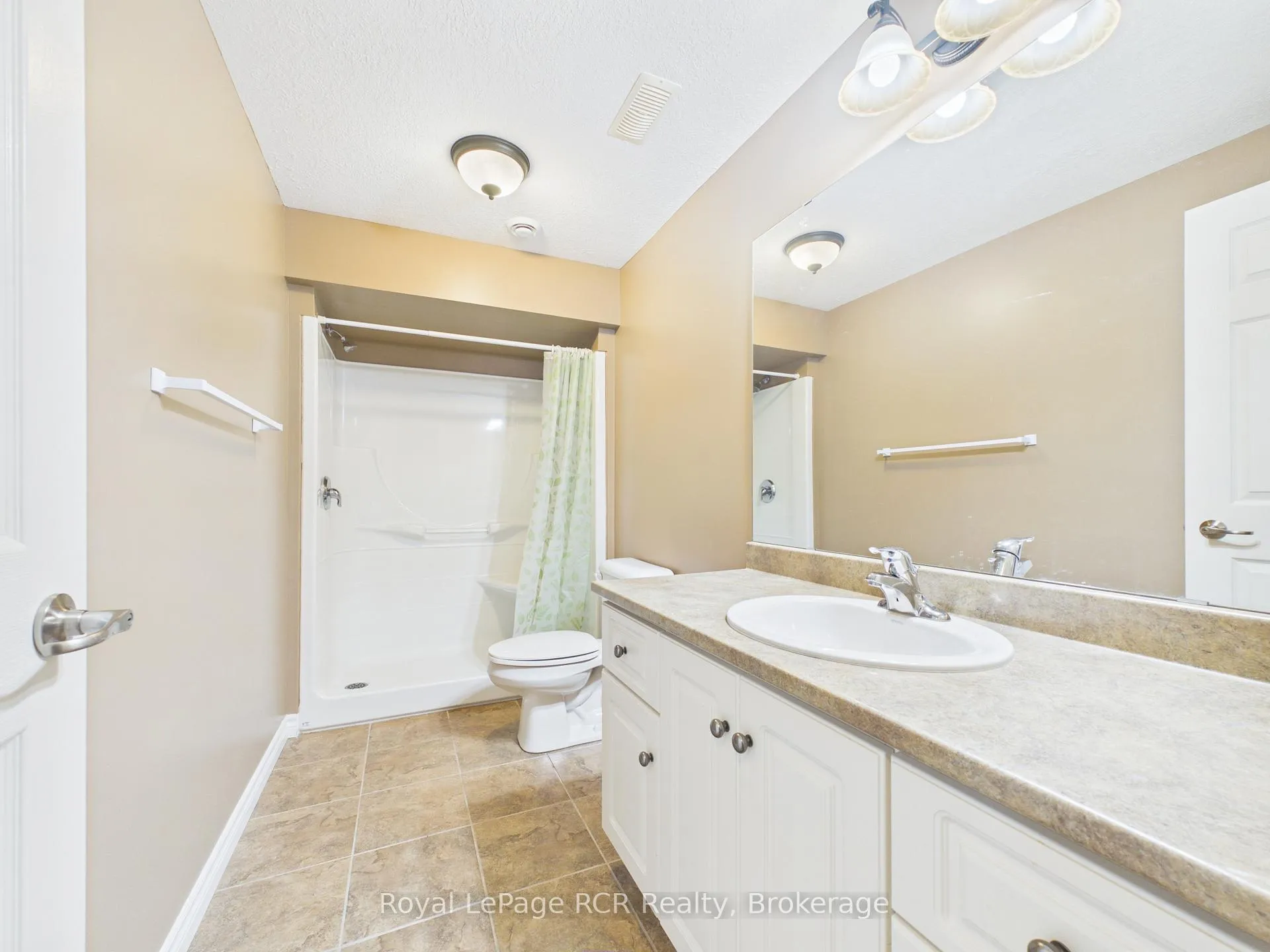 Photo 30 of 423 Catherine Street, North Huron, Wingham — HOMEH