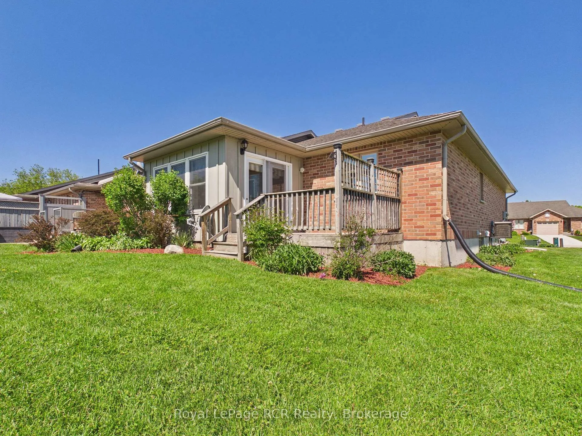 Photo 35 of 423 Catherine Street, North Huron, Wingham — HOMEH