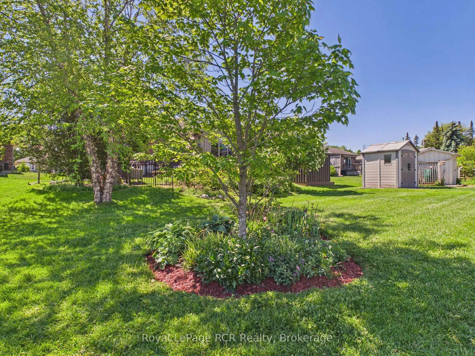 Photo 40 of 423 Catherine Street, North Huron, Wingham — HOMEH