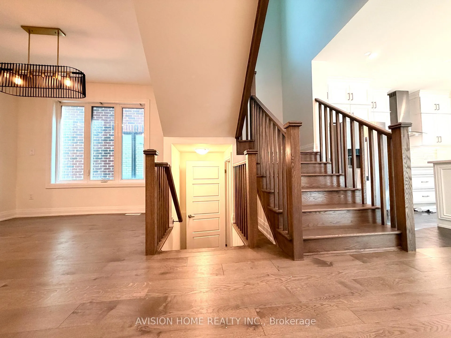 Photo 7 of 251 Beaverbrae Drive, Markham, Victoria Square — HOMEH