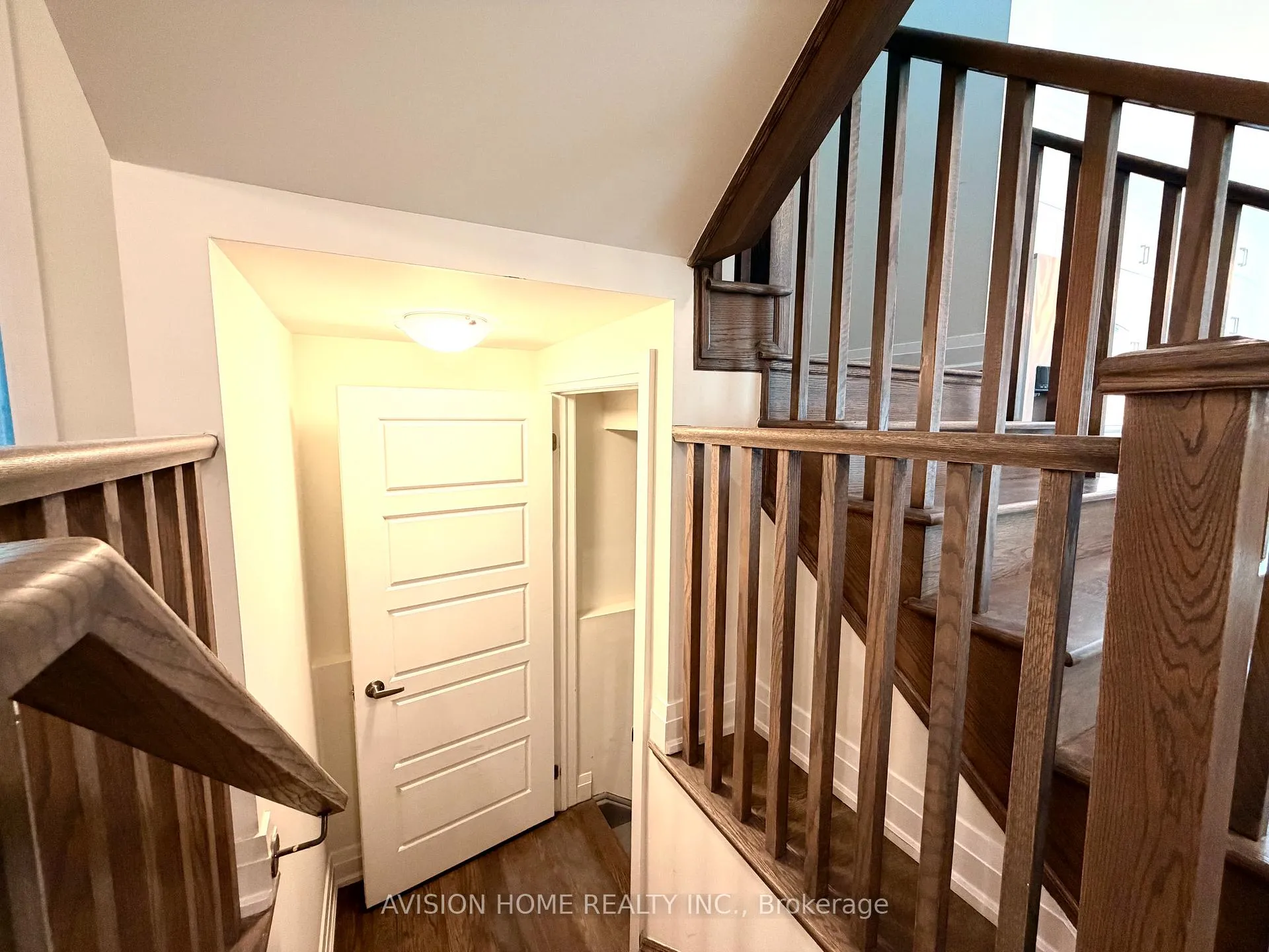 Photo 14 of 251 Beaverbrae Drive, Markham, Victoria Square — HOMEH