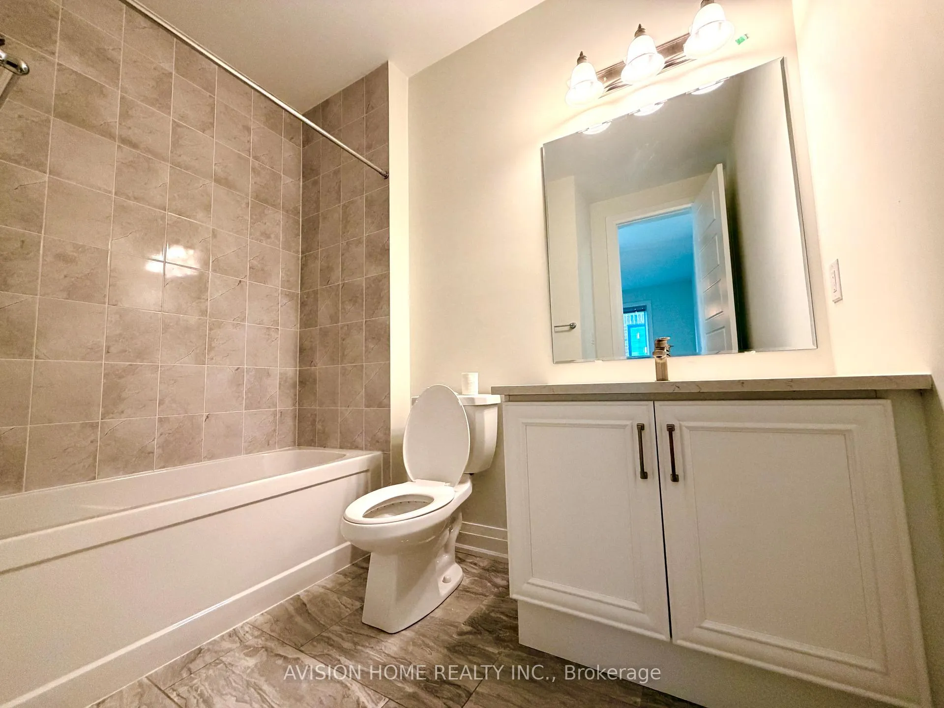 Photo 17 of 251 Beaverbrae Drive, Markham, Victoria Square — HOMEH