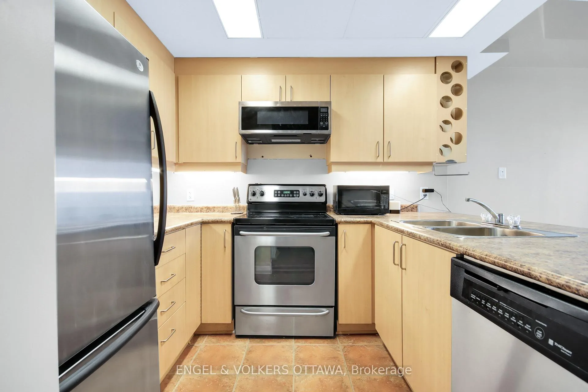 Photo 8 of Unit 607, 134 York Street, Ottawa, Lower Town/Byward Market — HOMEH