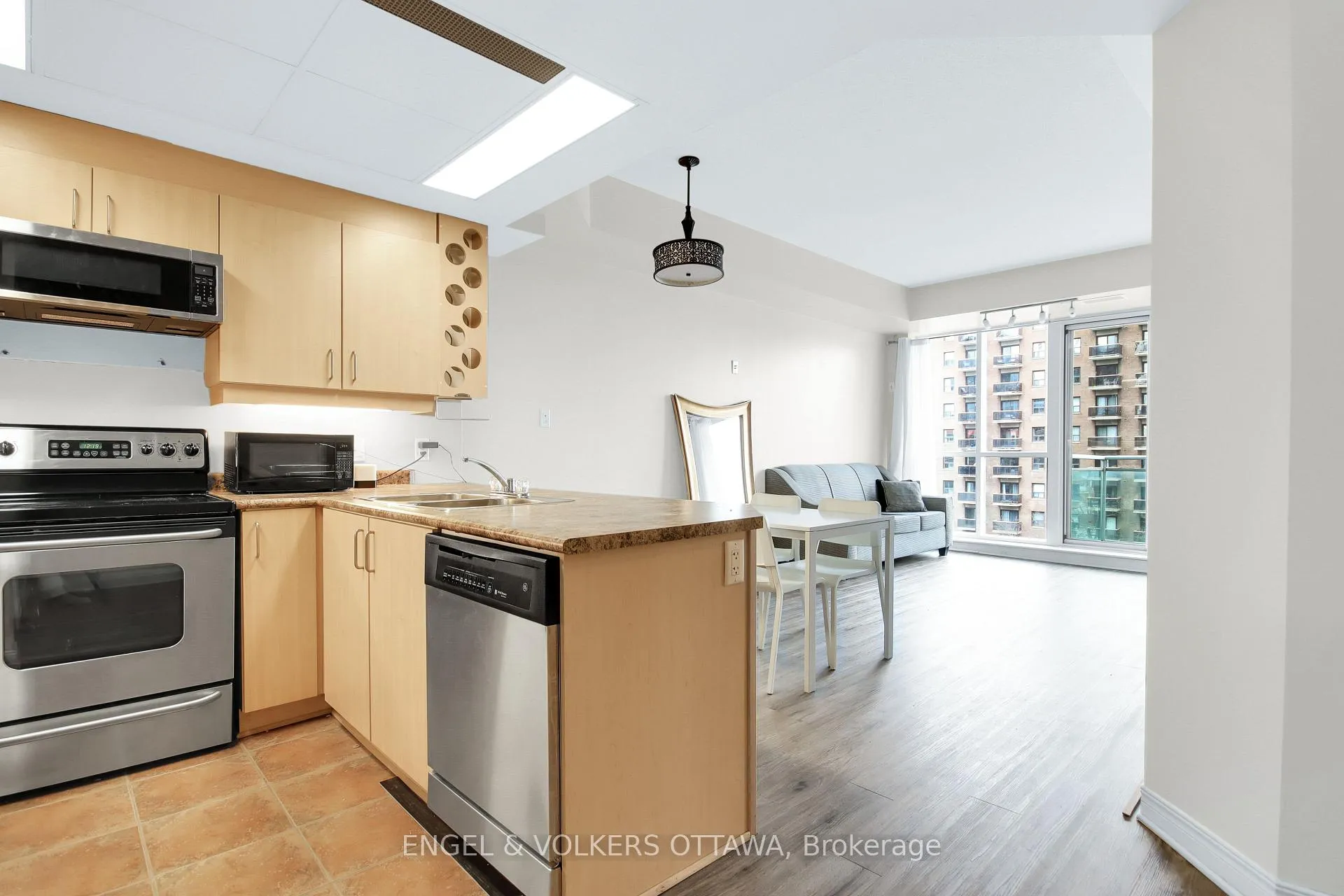 Photo 9 of Unit 607, 134 York Street, Ottawa, Lower Town/Byward Market — HOMEH