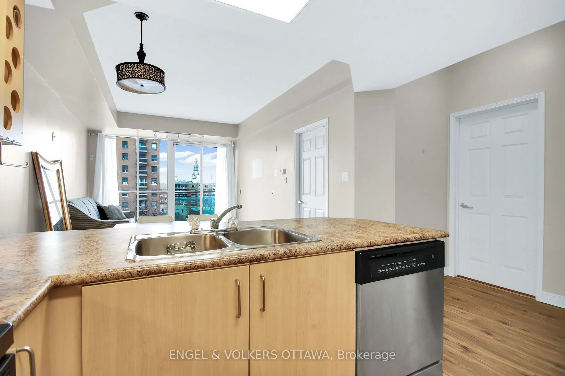 Photo 10 of Unit 607, 134 York Street, Ottawa, Lower Town/Byward Market — HOMEH