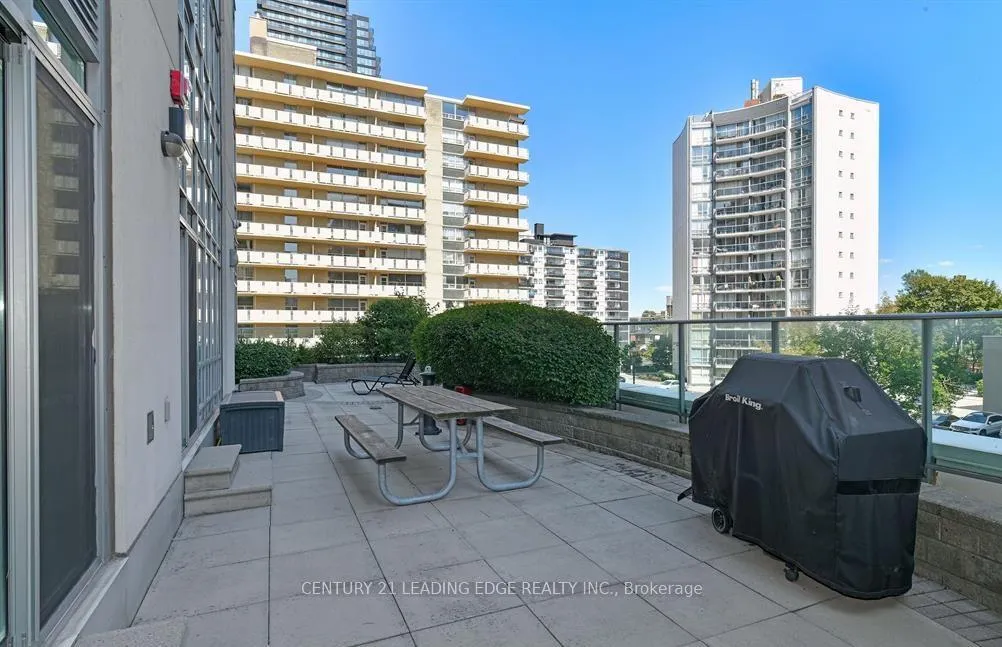 Photo 7 of Unit 1012, 212 Eglinton Avenue E, Toronto, Mount Pleasant West — HOMEH
