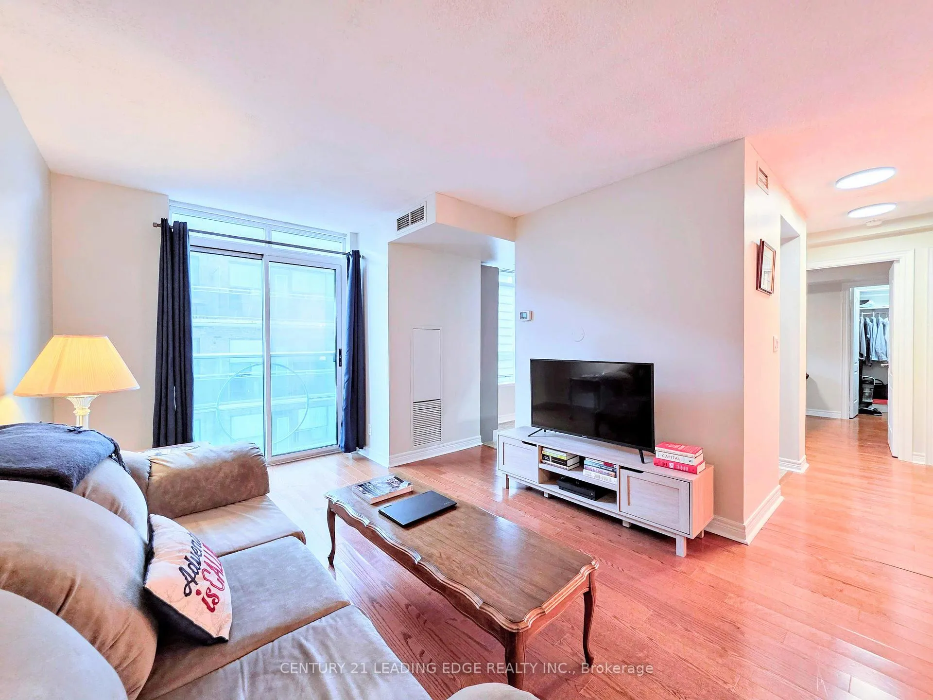 Photo 9 of Unit 1012, 212 Eglinton Avenue E, Toronto, Mount Pleasant West — HOMEH