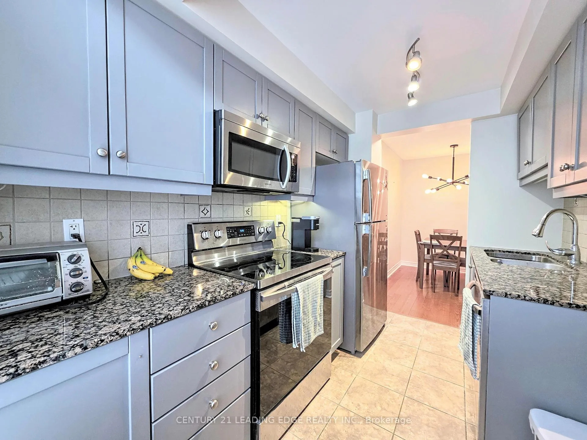 Photo 12 of Unit 1012, 212 Eglinton Avenue E, Toronto, Mount Pleasant West — HOMEH