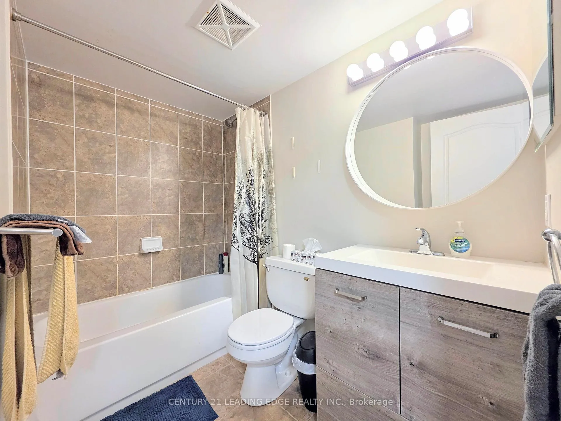 Photo 17 of Unit 1012, 212 Eglinton Avenue E, Toronto, Mount Pleasant West — HOMEH
