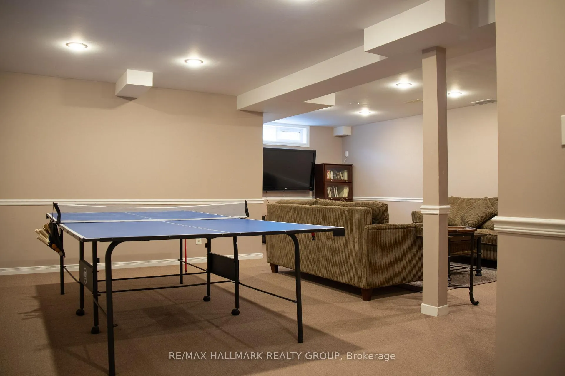 Photo 27 of 1808 Robinwood Place, Ottawa, Chapel Hill — HOMEH