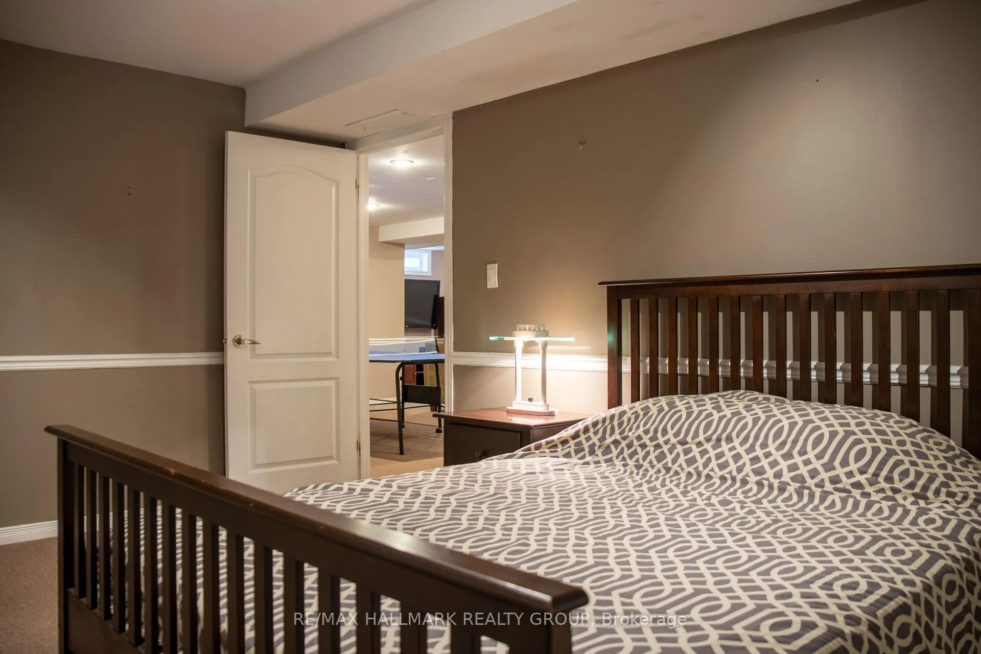 Photo 28 of 1808 Robinwood Place, Ottawa, Chapel Hill — HOMEH
