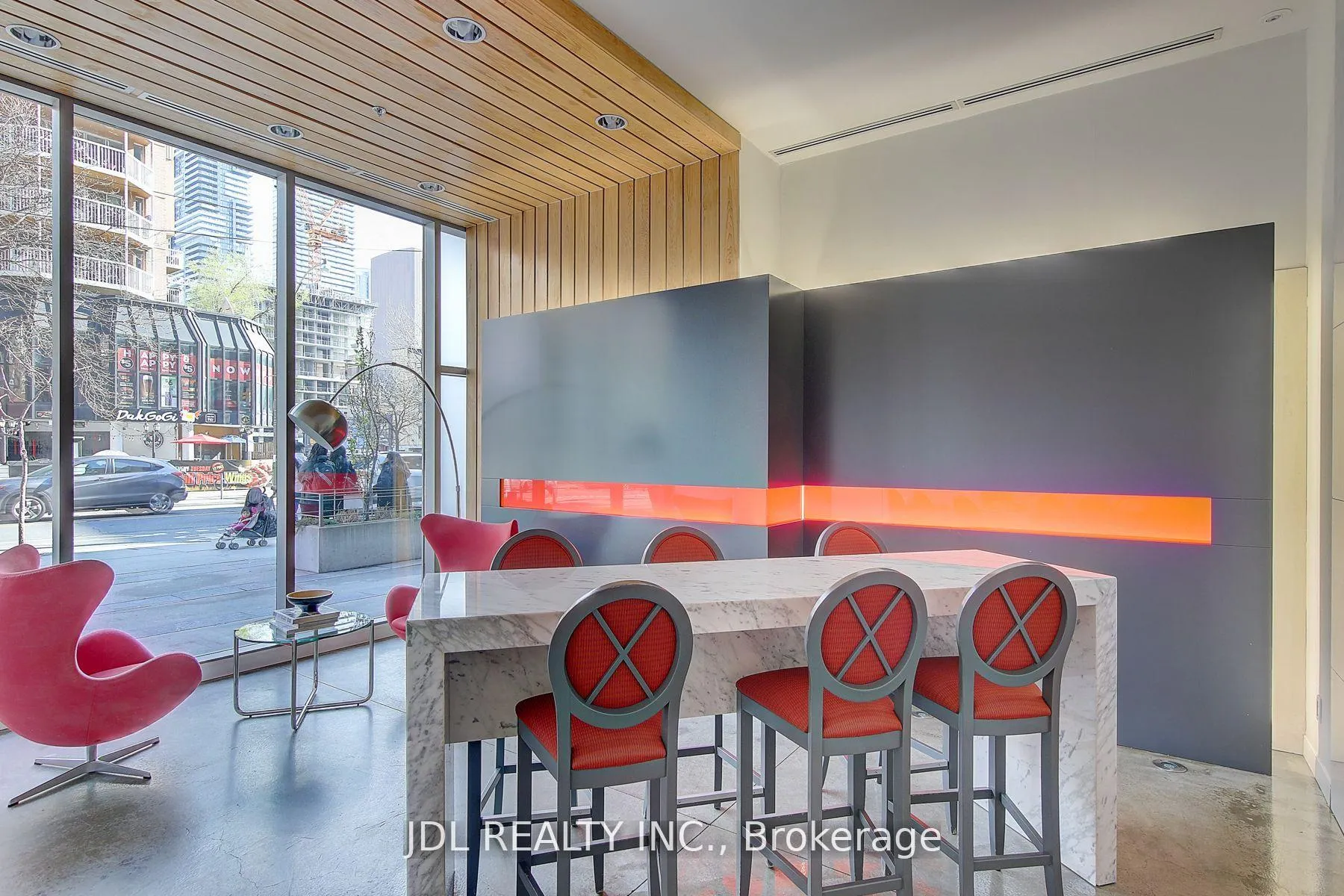 Photo 6 of Unit 2105, 22 Wellesley Street E, Toronto, Church-Yonge Corridor — HOMEH