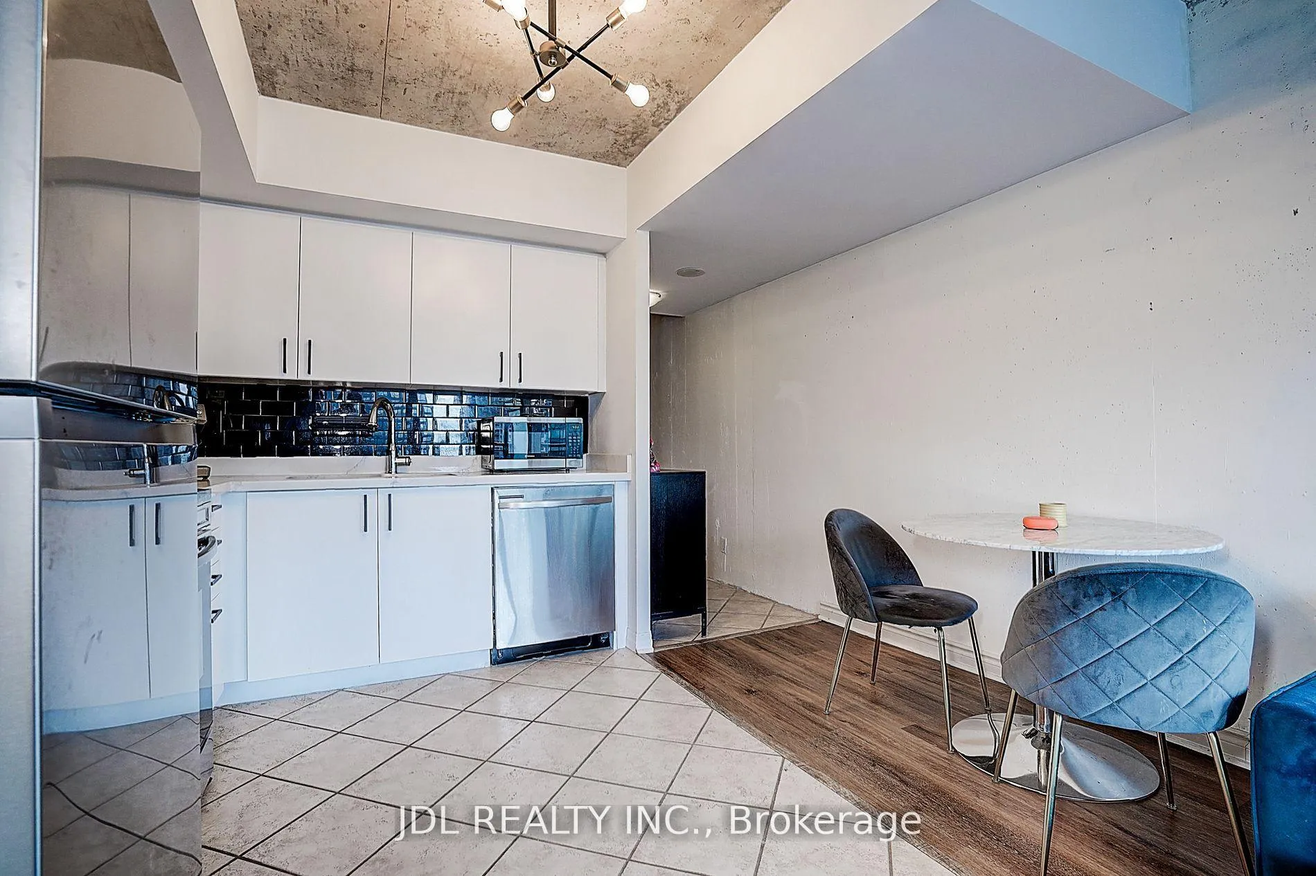Photo 8 of Unit 2105, 22 Wellesley Street E, Toronto, Church-Yonge Corridor — HOMEH