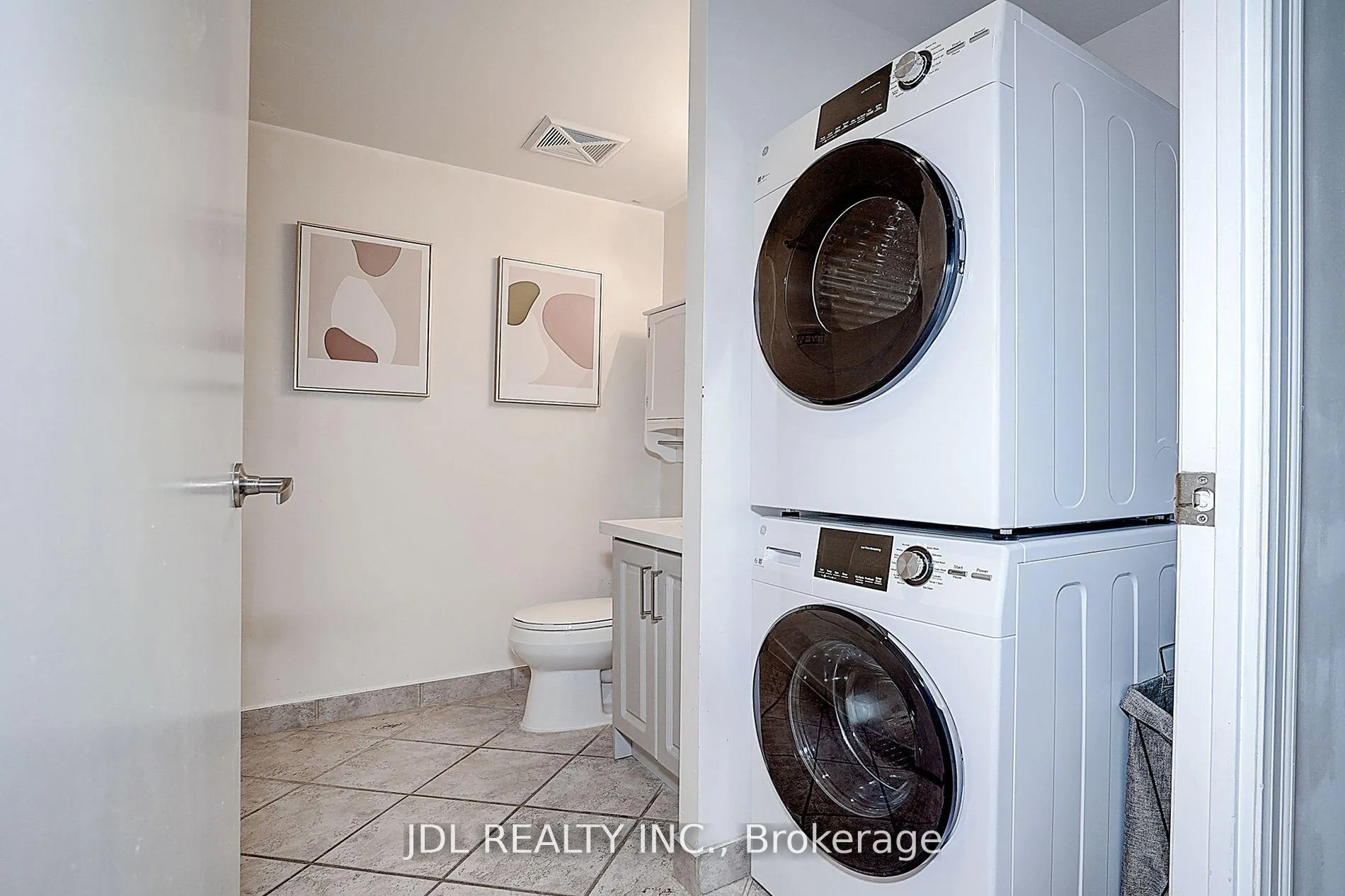 Photo 22 of Unit 2105, 22 Wellesley Street E, Toronto, Church-Yonge Corridor — HOMEH