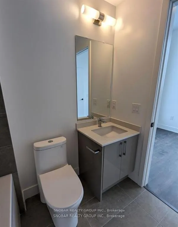 Photo 10 of Unit 804, 2450 Old Bronte Road, Oakville, Westmount — HOMEH
