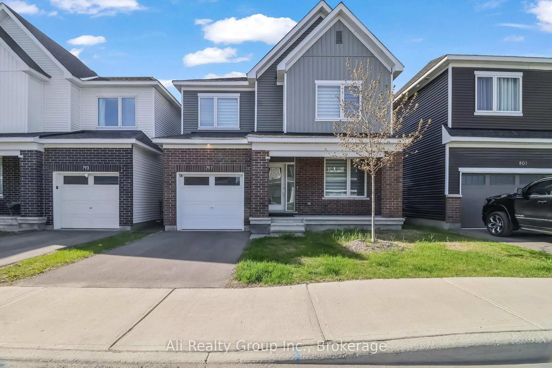 Photo 1 of 797 Eminence Street, Ottawa, Barrhaven - Half Moon Bay — HOMEH