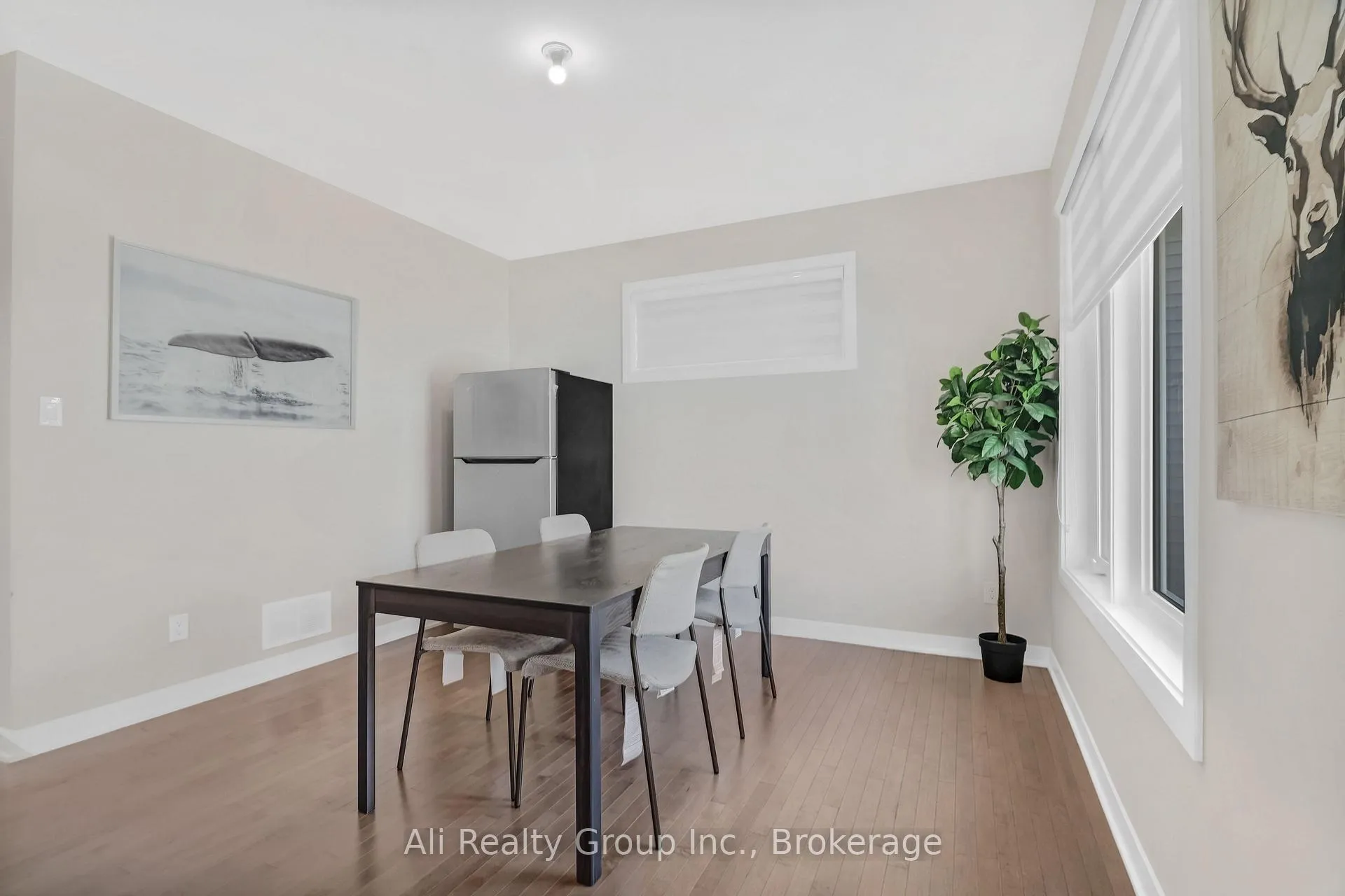 Photo 4 of 797 Eminence Street, Ottawa, Barrhaven - Half Moon Bay — HOMEH