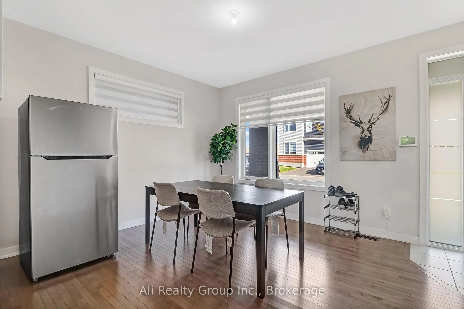 Photo 5 of 797 Eminence Street, Ottawa, Barrhaven - Half Moon Bay — HOMEH