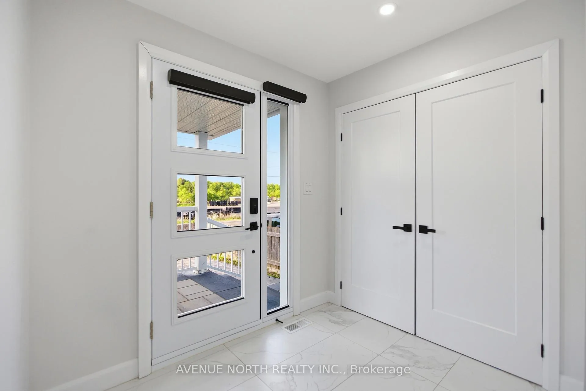 Photo 5 of 6200 Russell Road, Ottawa, Carlsbad Springs — HOMEH