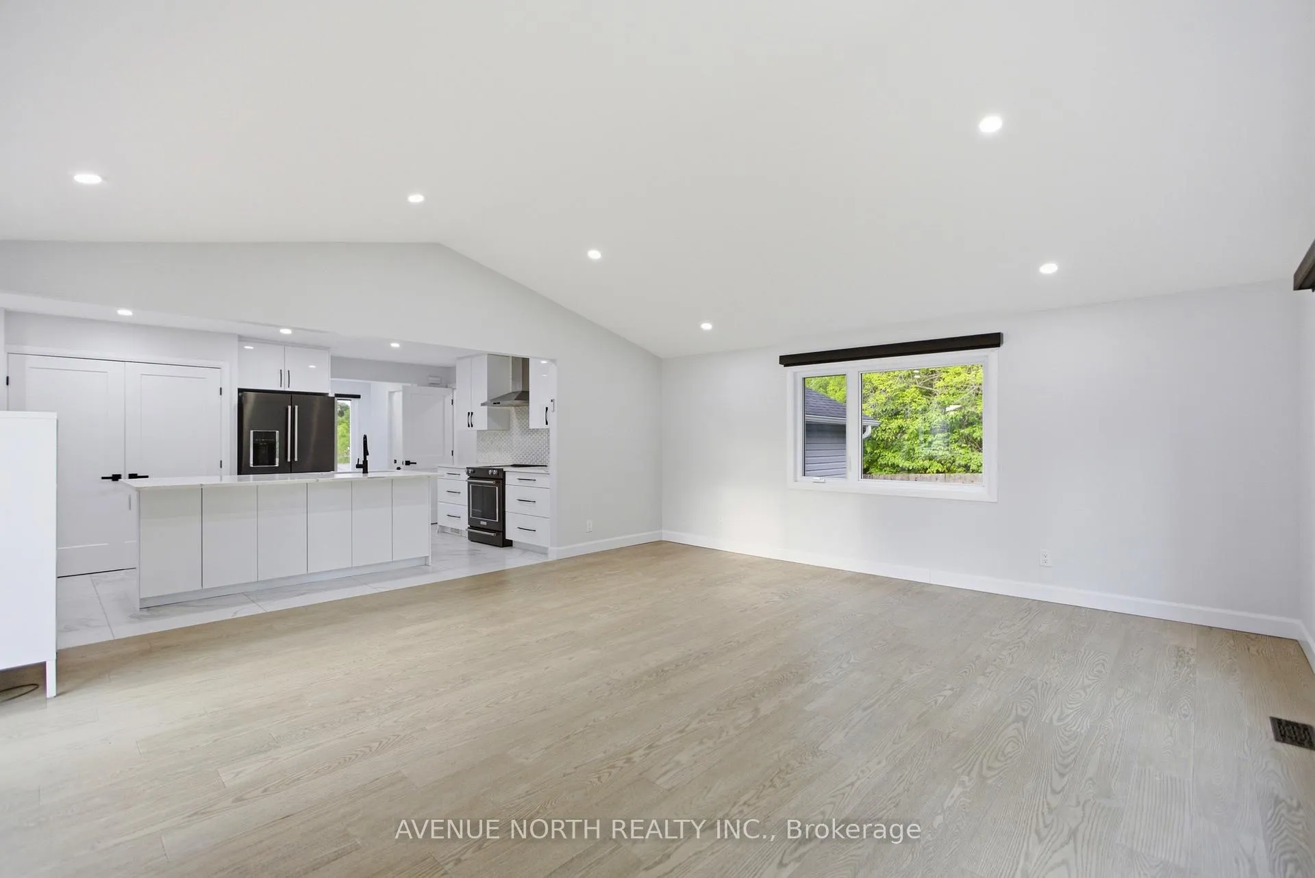 Photo 13 of 6200 Russell Road, Ottawa, Carlsbad Springs — HOMEH