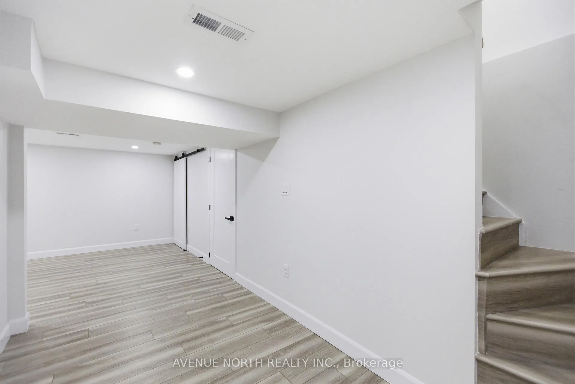 Photo 22 of 6200 Russell Road, Ottawa, Carlsbad Springs — HOMEH
