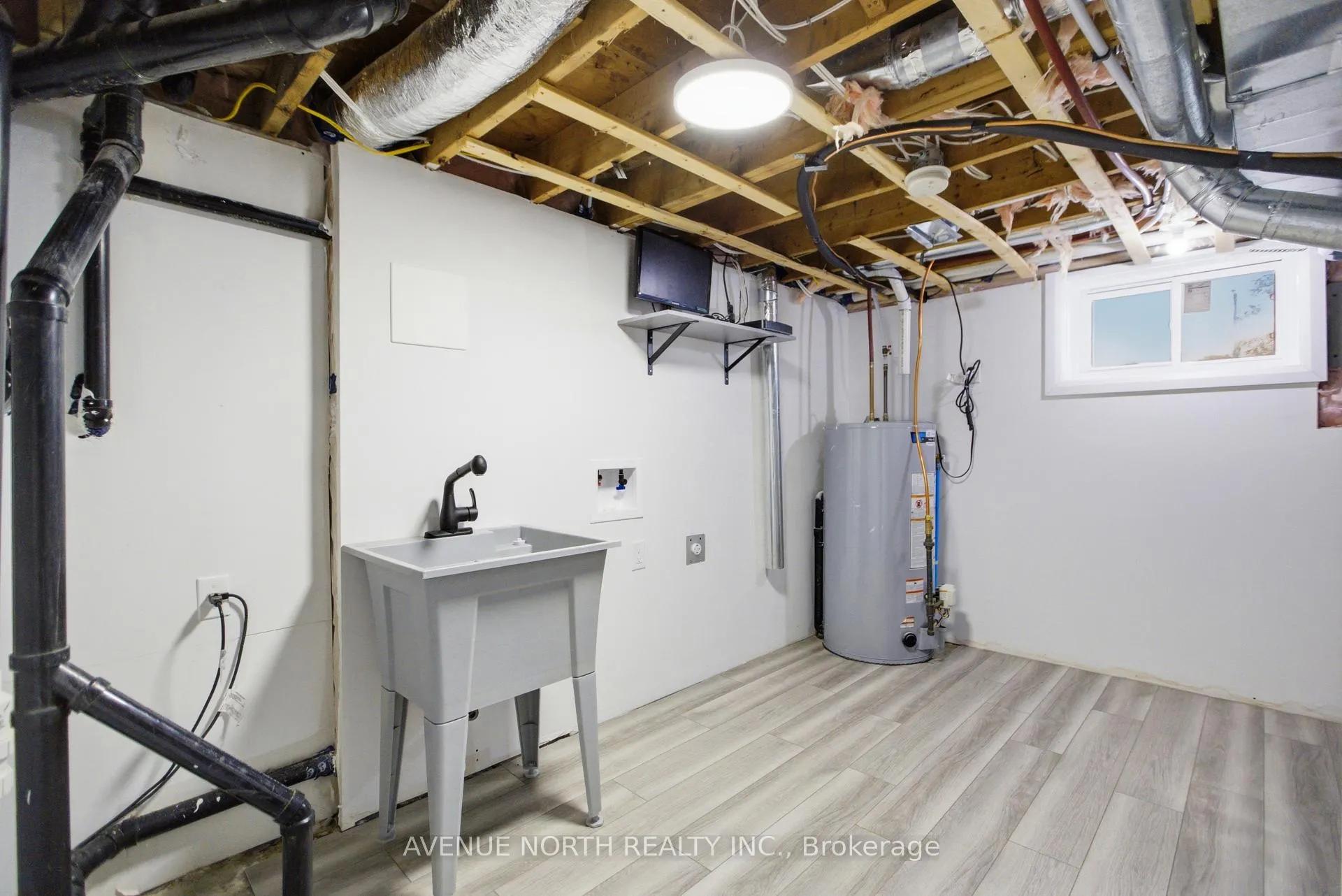 Photo 31 of 6200 Russell Road, Ottawa, Carlsbad Springs — HOMEH