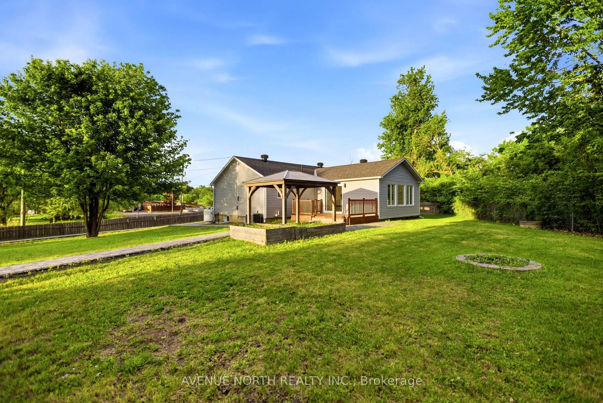 Photo 34 of 6200 Russell Road, Ottawa, Carlsbad Springs — HOMEH