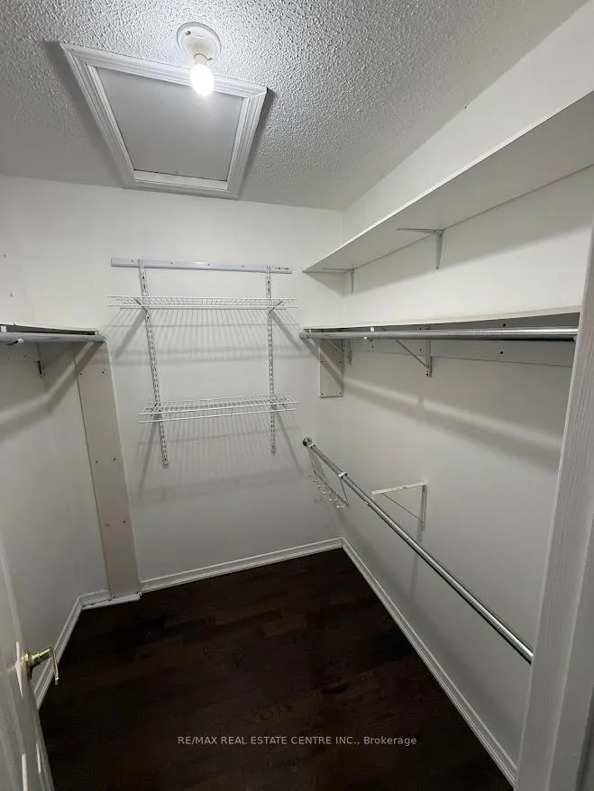 Photo 19 of 1561 Wintergrove Gardens, Mississauga, East Credit — HOMEH