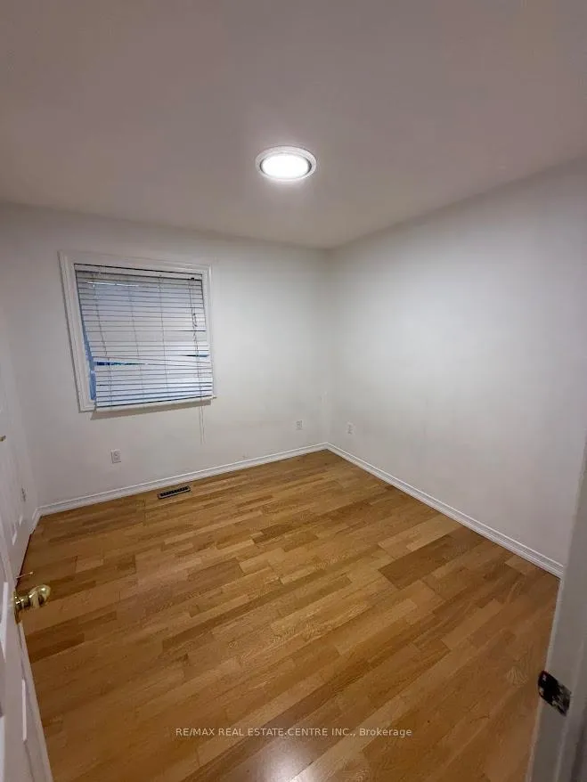 Photo 20 of 1561 Wintergrove Gardens, Mississauga, East Credit — HOMEH