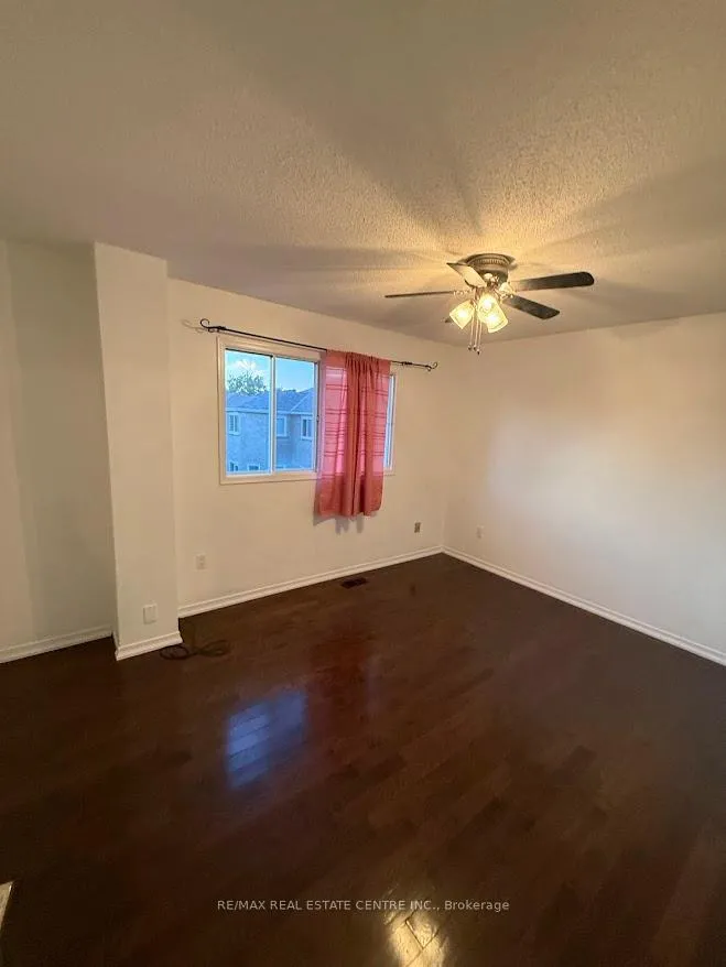 Photo 23 of 1561 Wintergrove Gardens, Mississauga, East Credit — HOMEH