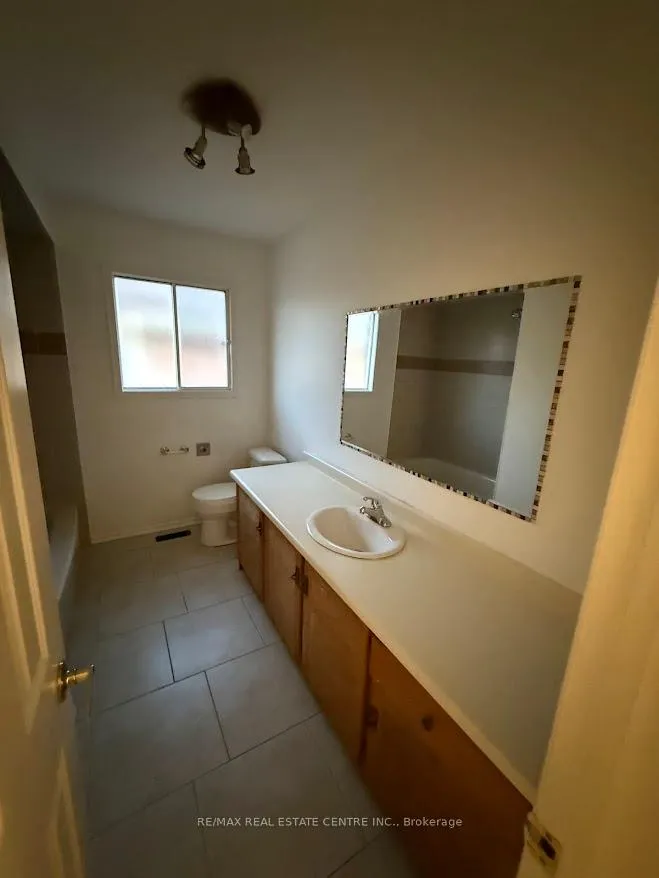 Photo 24 of 1561 Wintergrove Gardens, Mississauga, East Credit — HOMEH