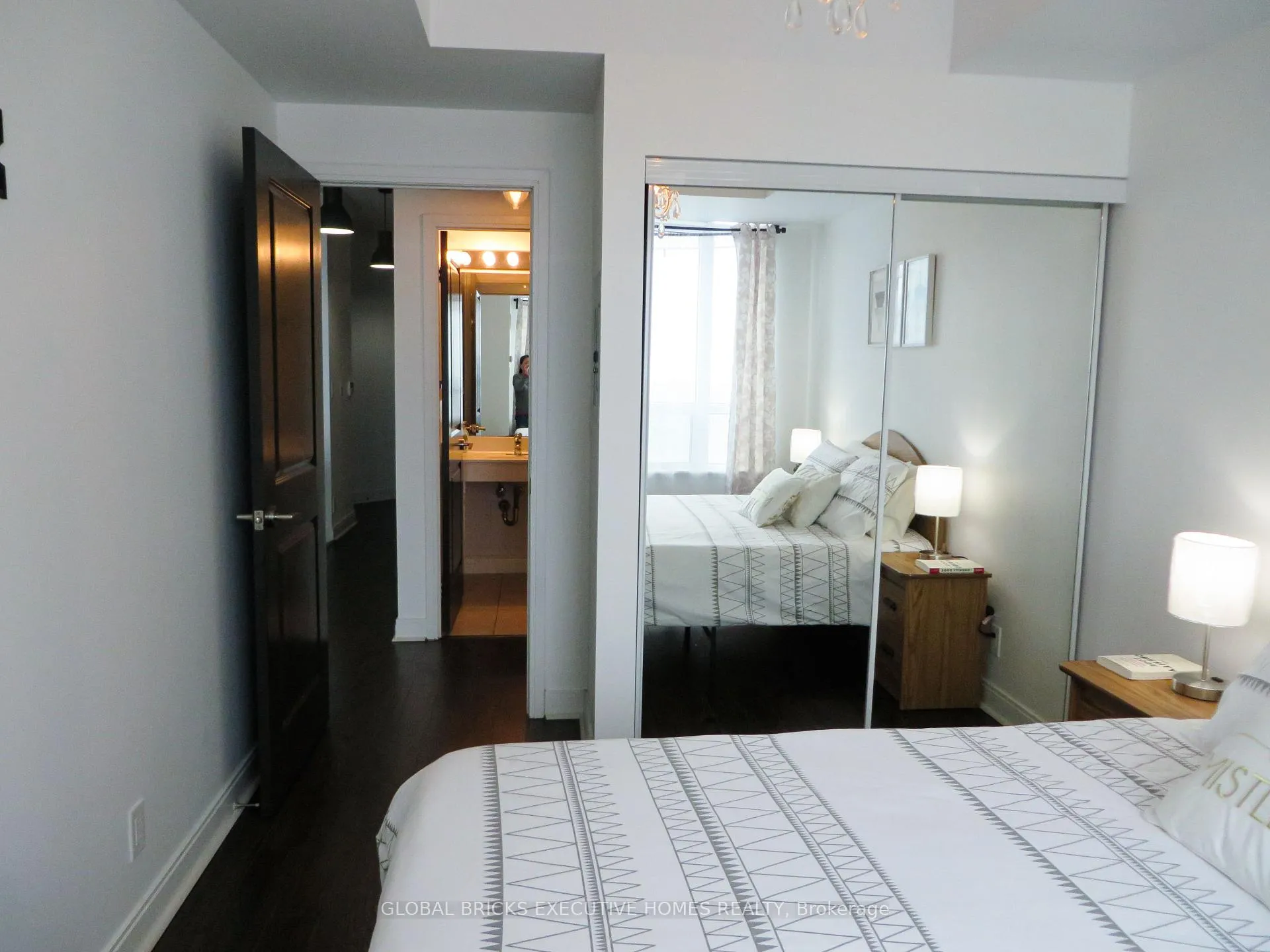 Photo 18 of Unit 2504, 80 Absolute Avenue, Mississauga, City Centre — HOMEH