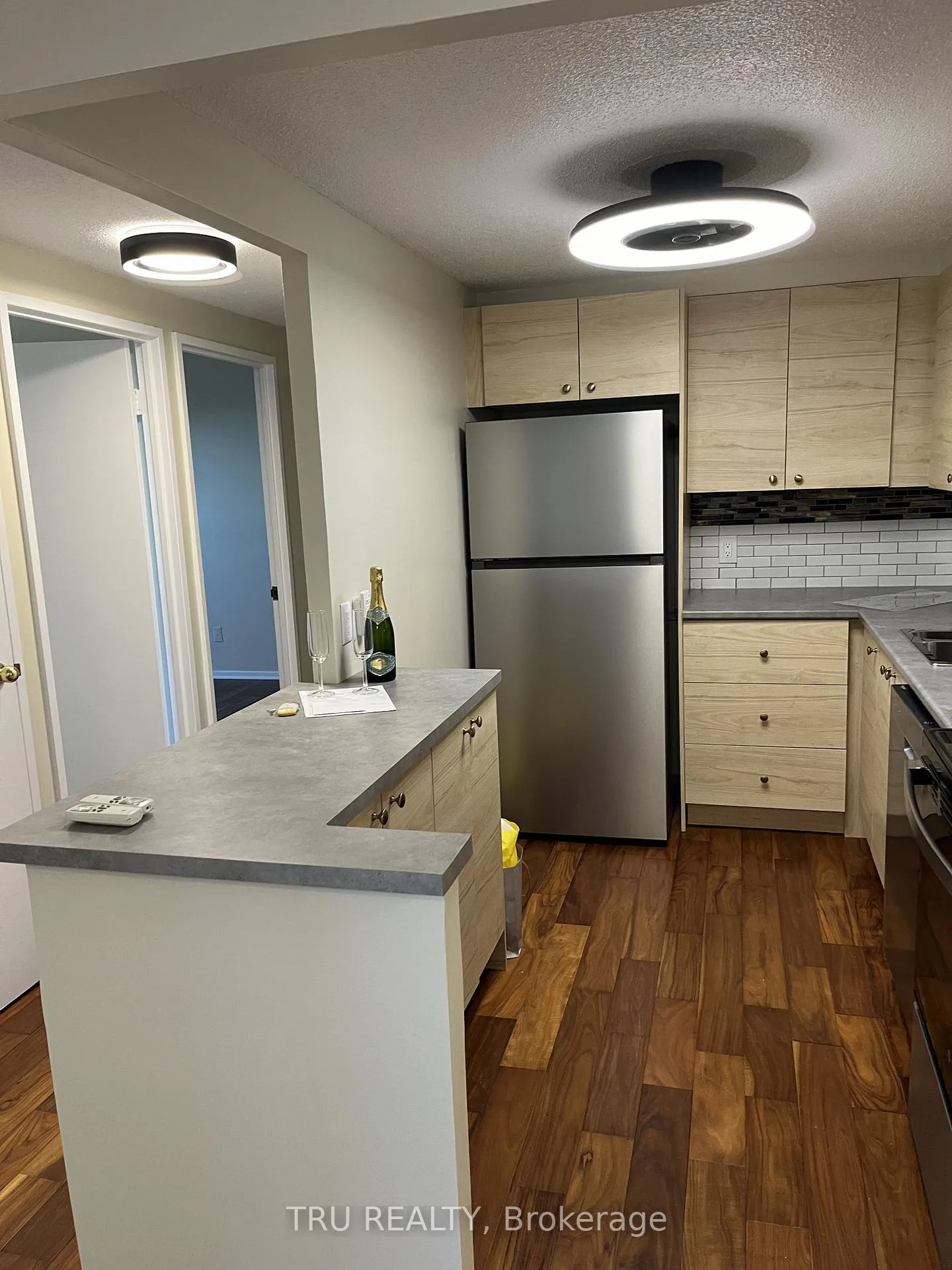 Photo 9 of Unit PH6, 158C Mcarthur Avenue, Ottawa, Vanier — HOMEH