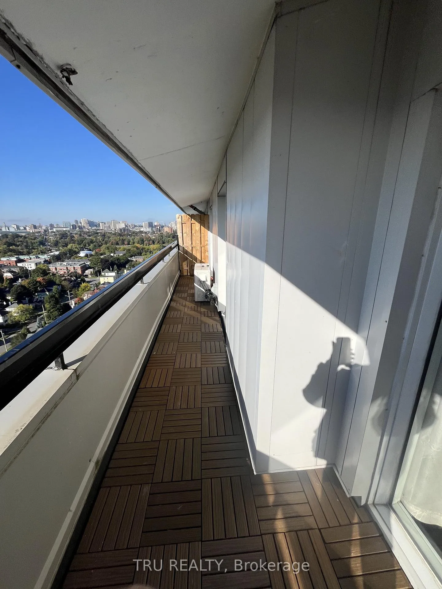 Photo 14 of Unit PH6, 158C Mcarthur Avenue, Ottawa, Vanier — HOMEH