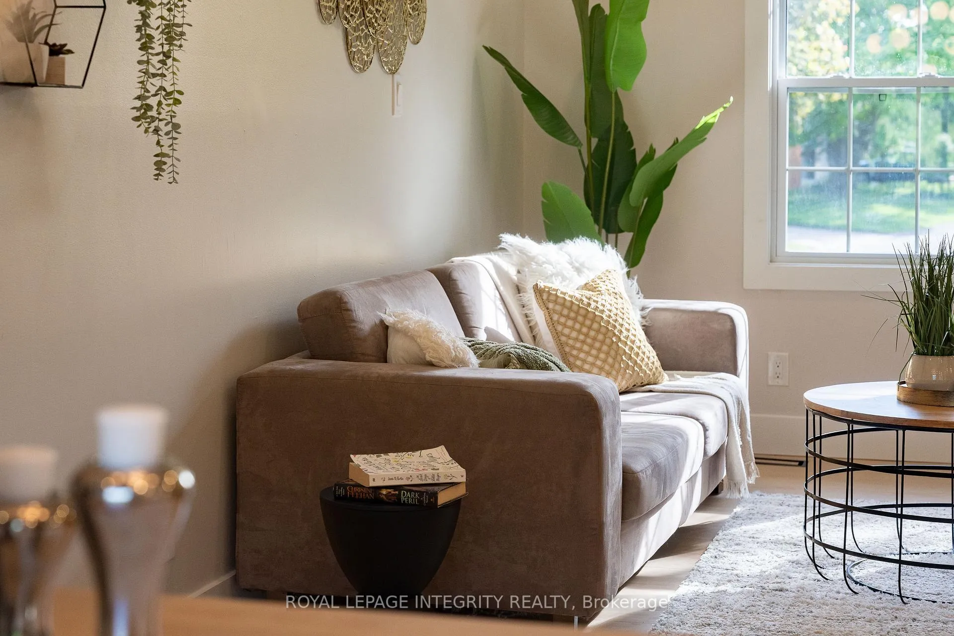 Photo 10 of 53 Overlake Drive, Ottawa, Borden Farm/Stewart Farm/Carleton Heights/Parkwood Hills — HOMEH