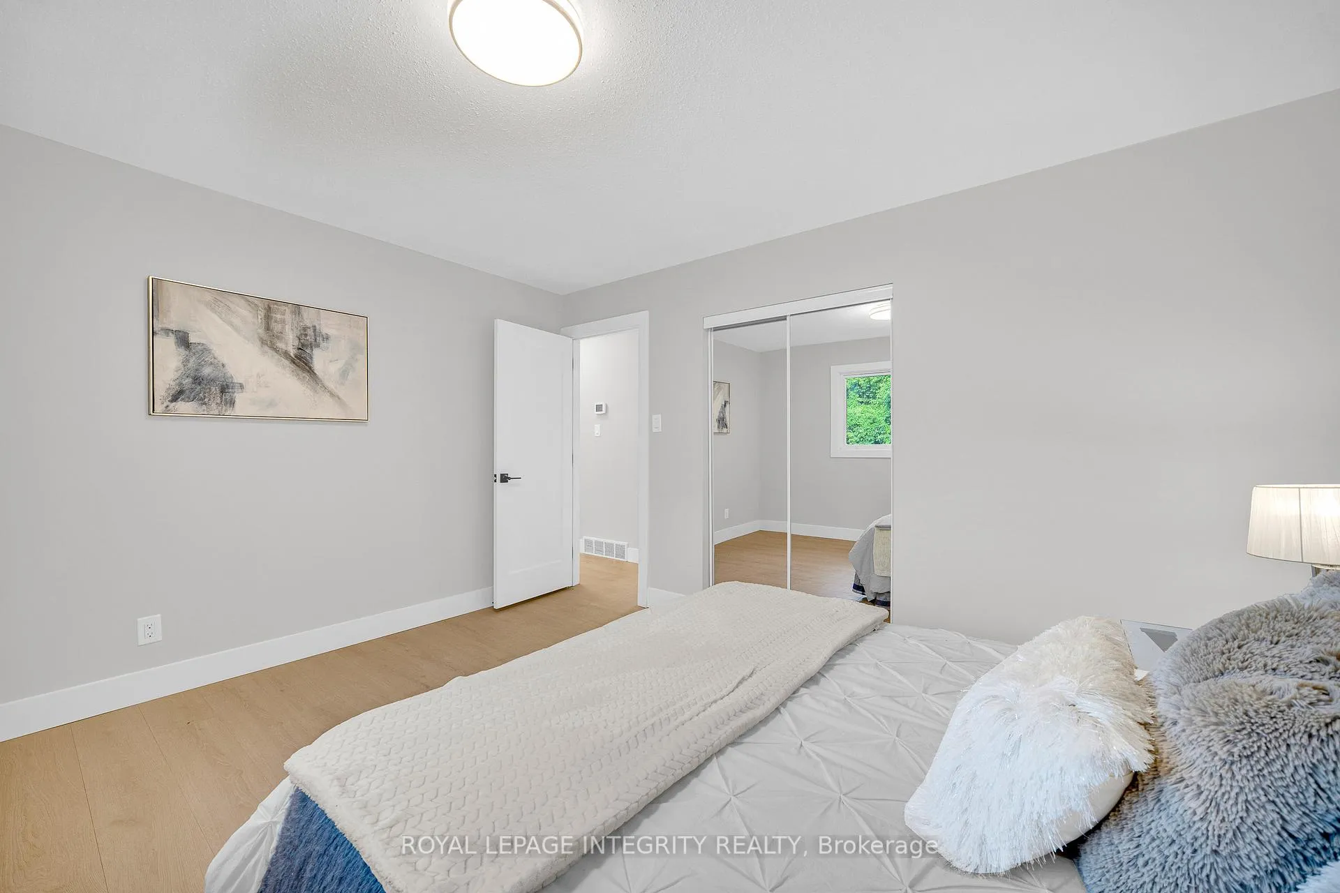 Photo 24 of 53 Overlake Drive, Ottawa, Borden Farm/Stewart Farm/Carleton Heights/Parkwood Hills — HOMEH