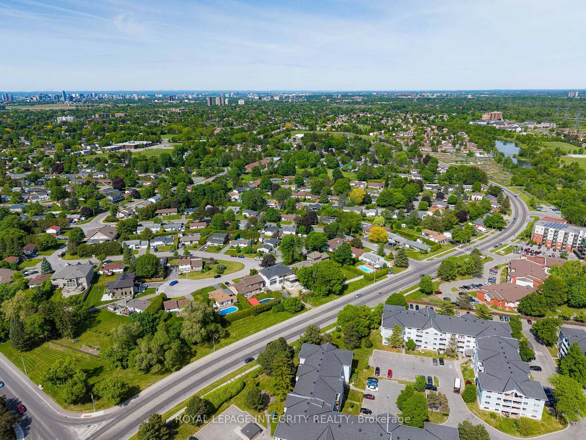 Photo 46 of 53 Overlake Drive, Ottawa, Borden Farm/Stewart Farm/Carleton Heights/Parkwood Hills — HOMEH