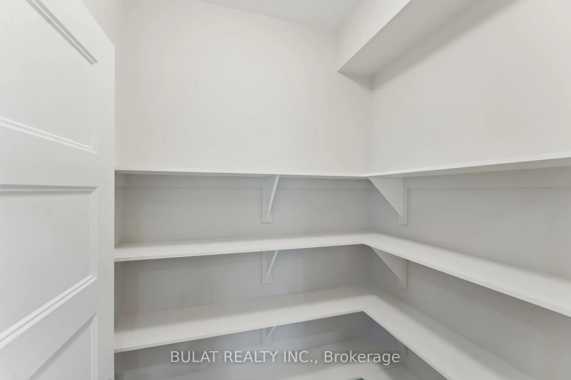 Photo 6 of 1357 Kitchener Avenue, Ottawa, Ellwood — HOMEH