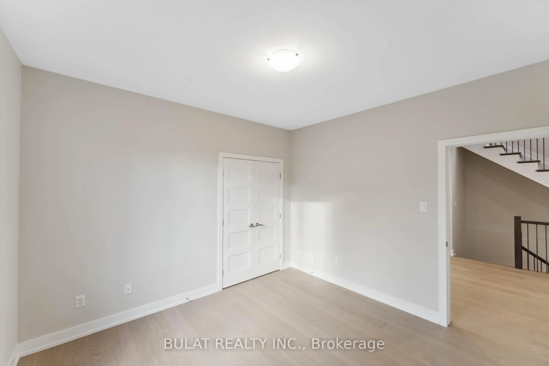 Photo 7 of 1357 Kitchener Avenue, Ottawa, Ellwood — HOMEH