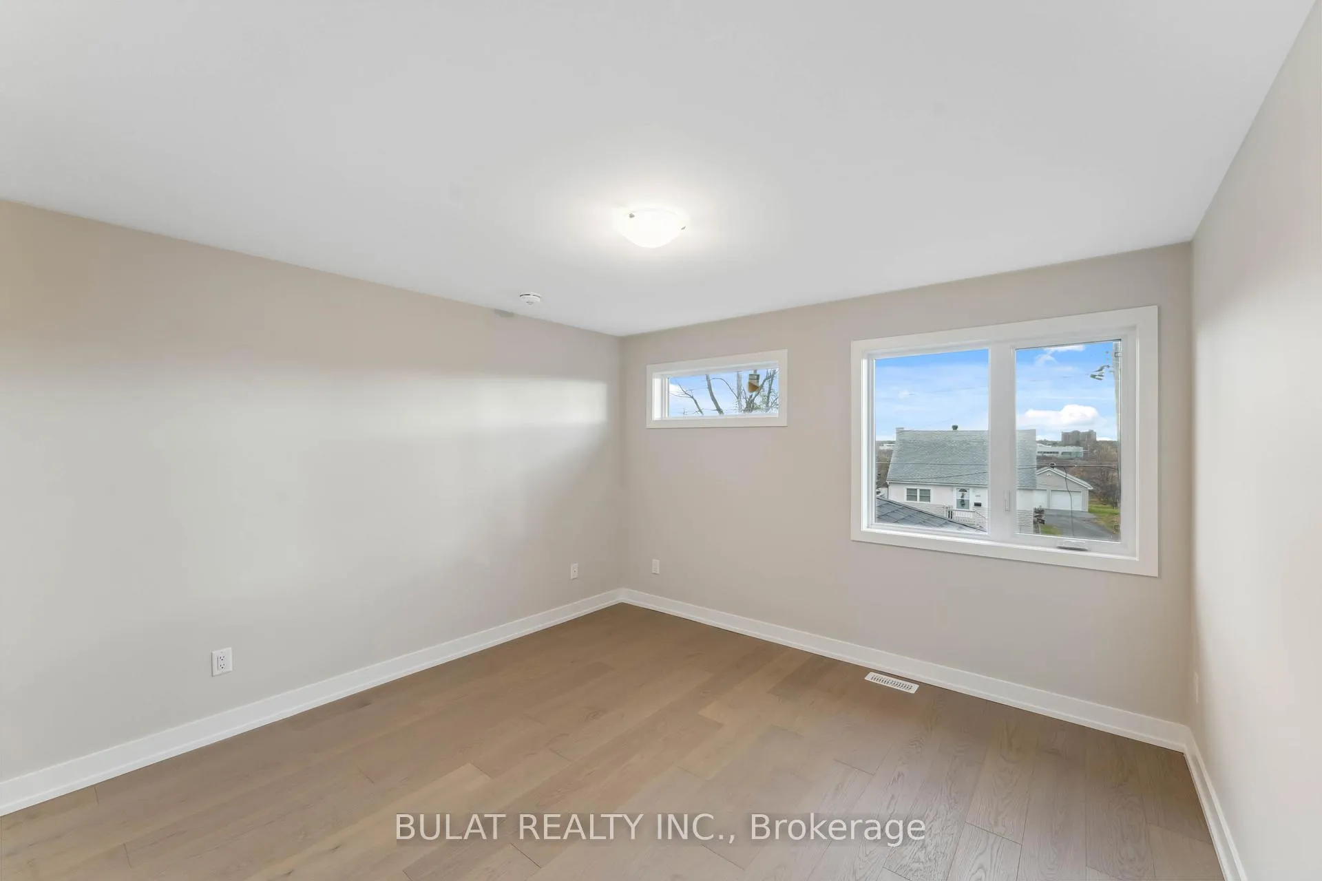Photo 19 of 1357 Kitchener Avenue, Ottawa, Ellwood — HOMEH