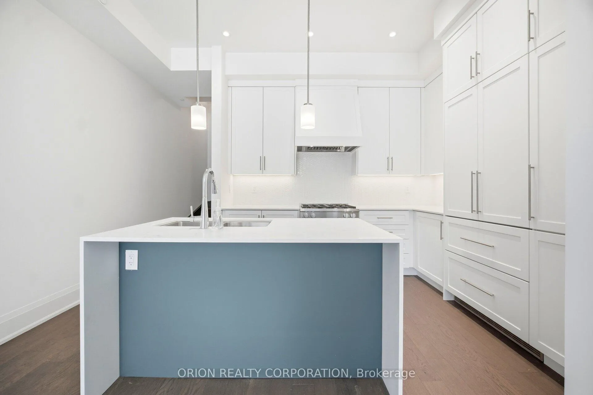 Photo 13 of Unit 6, 95 Brookfield Road, Oakville, Central — HOMEH