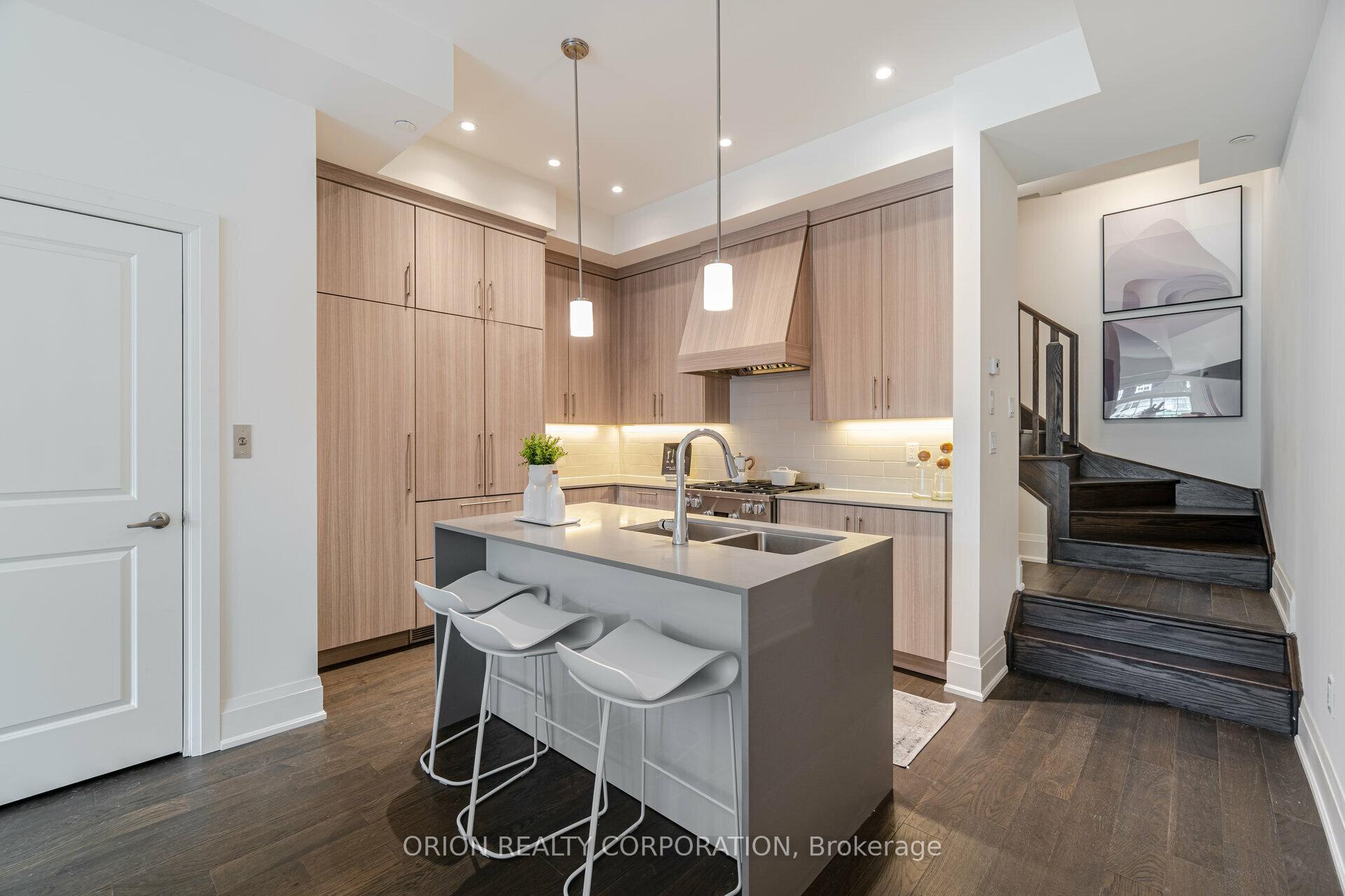 Photo 6 of Unit 6, 95 Brookfield Road, Oakville, Central — HOMEH