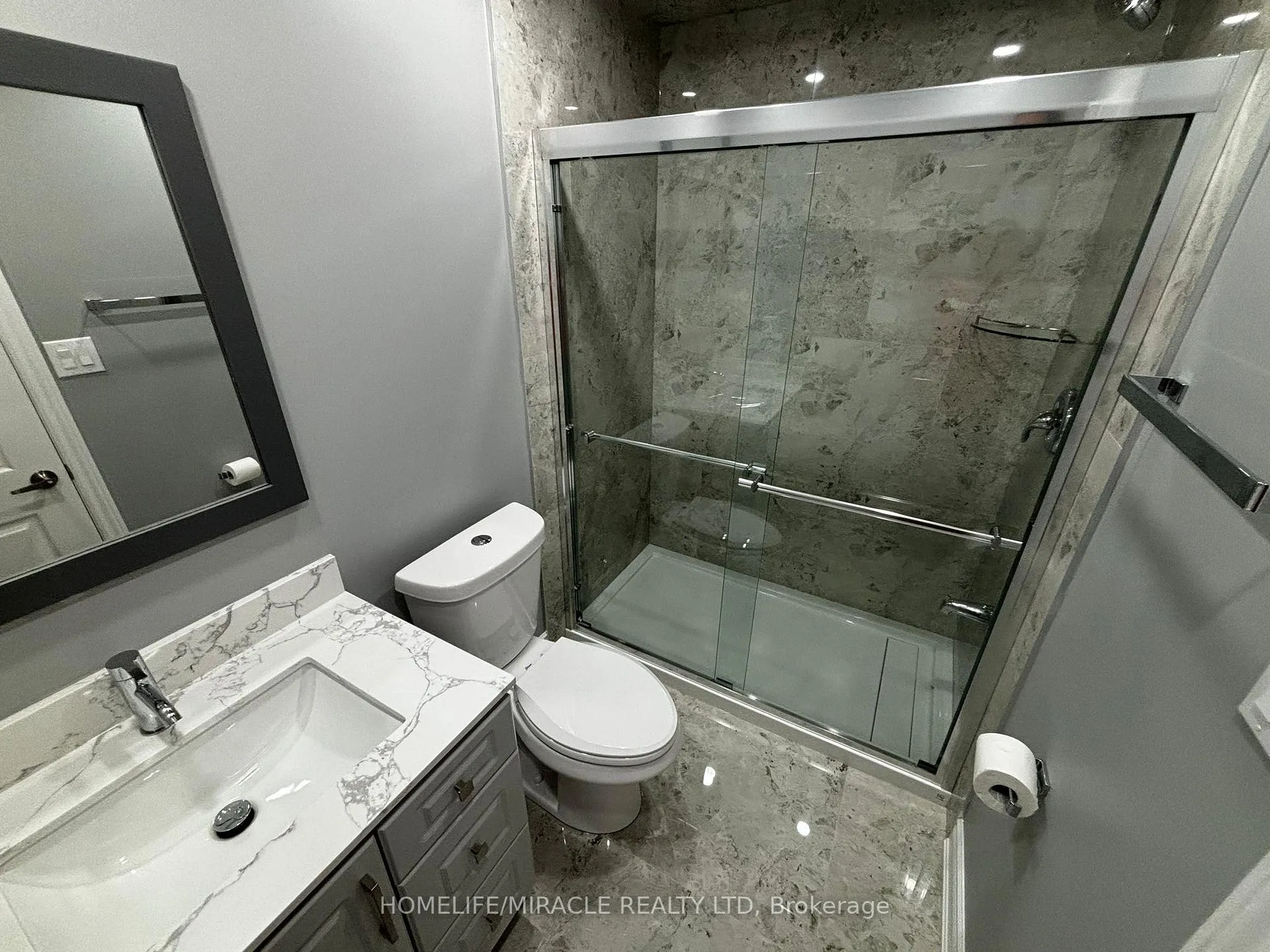 Photo 7 of 35 Merrimac Drive, Brampton, Bram West — HOMEH