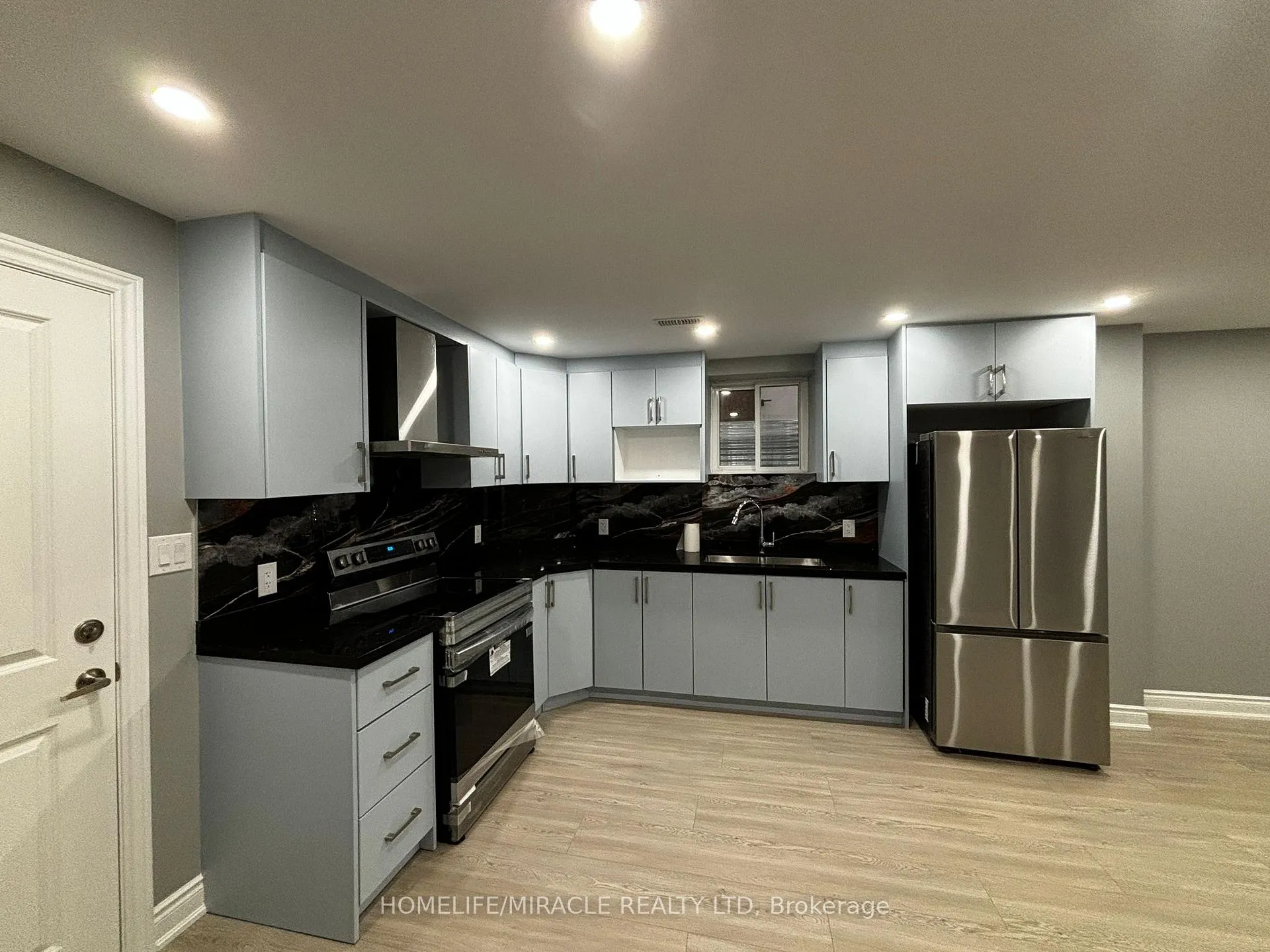 Photo 14 of 35 Merrimac Drive, Brampton, Bram West — HOMEH